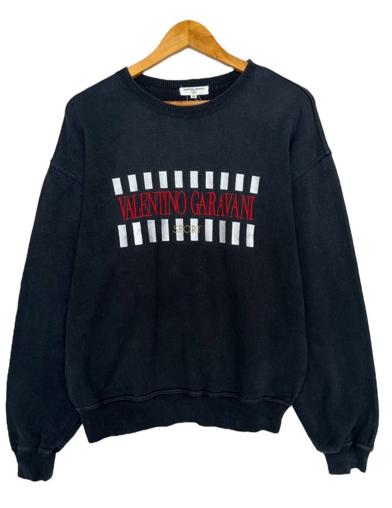 Valentino Vintage 90s Valentino Garavani Spellout Black Sweatshirt Size US M / EU 48-50 / 2 - 1 Thumbnail