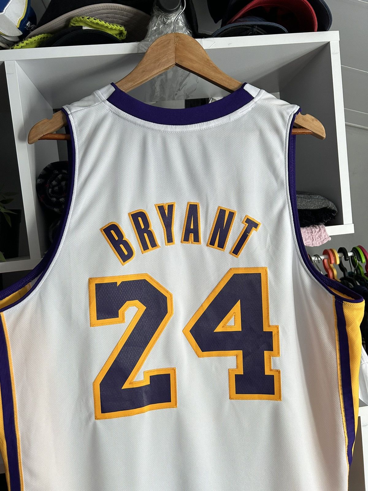 NBA Los Angeles Lakers #24 Bryant Adidas Basketball NBA jersey Size US L / EU 52-54 / 3 - 2 Thumbnail