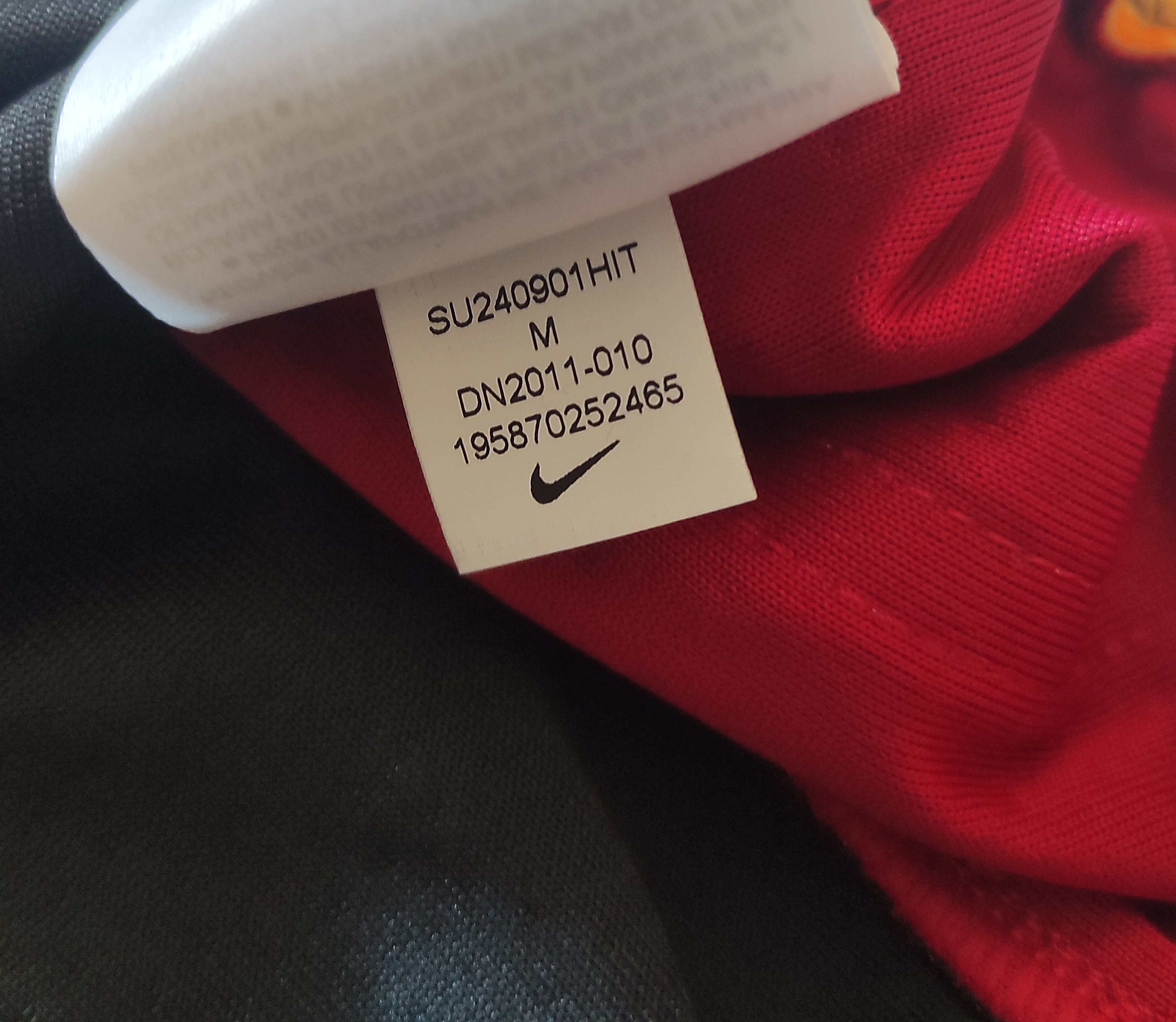 Nike MIAMI HEAT BUTLER SWINGMAN ICON EDITION 2022/23 DN2011-010 Size US M / EU 48-50 / 2 - 11 Thumbnail