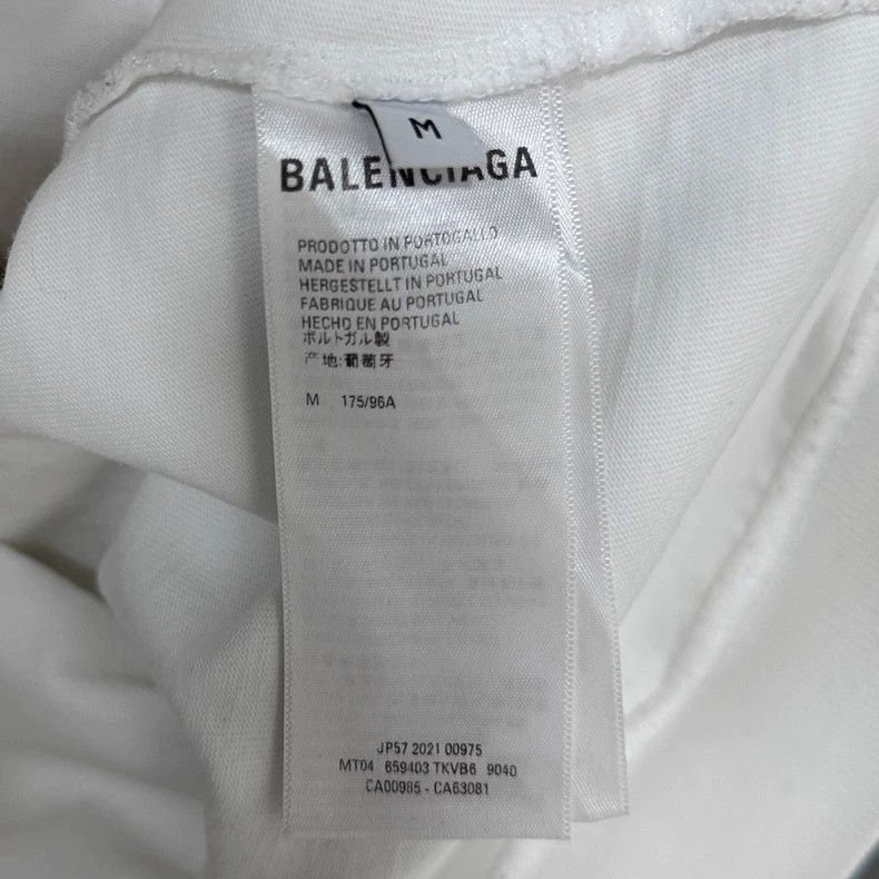 Balenciaga Balenciaga Damaged printed logo hoodie Size US M / EU 48-50 / 2 - 5 Thumbnail