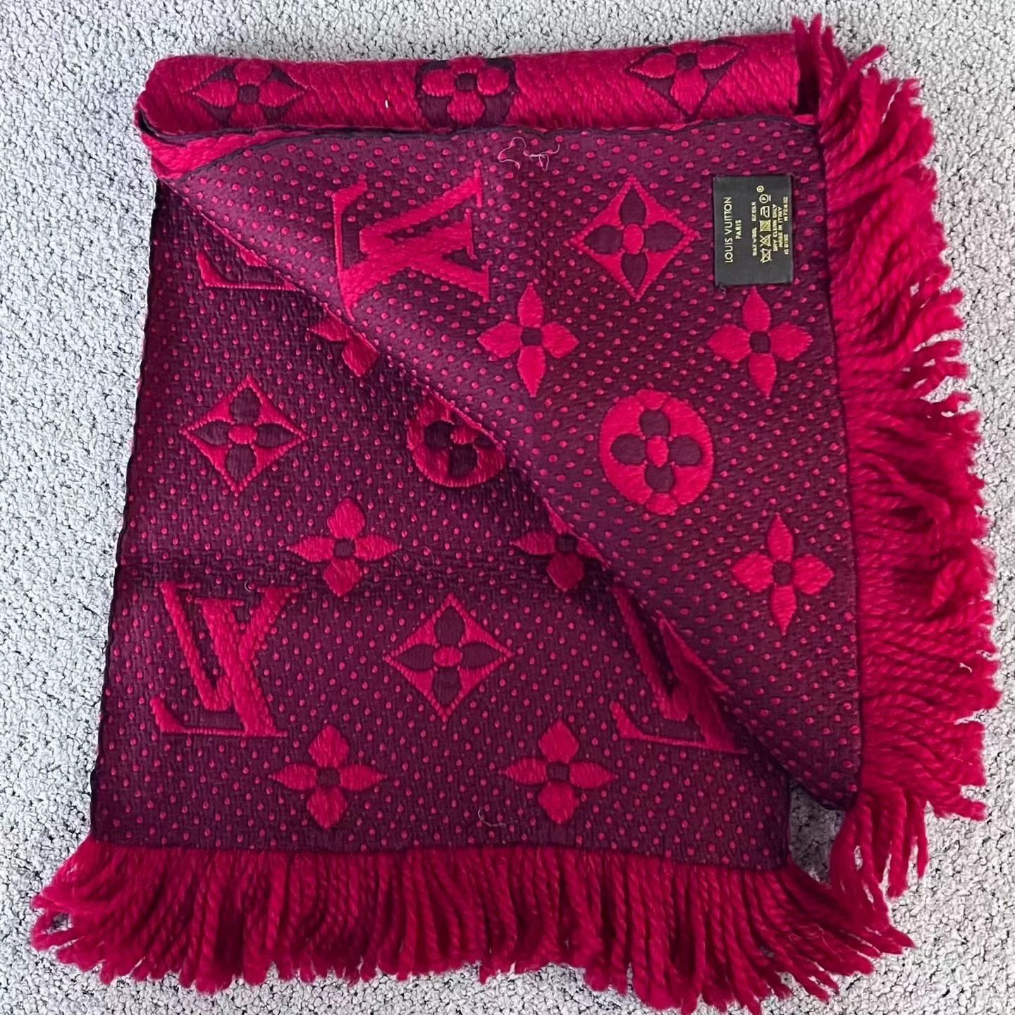 Louis Vuitton Louis Vuitton Red Wool Scarf Size ONE SIZE - 6 Thumbnail