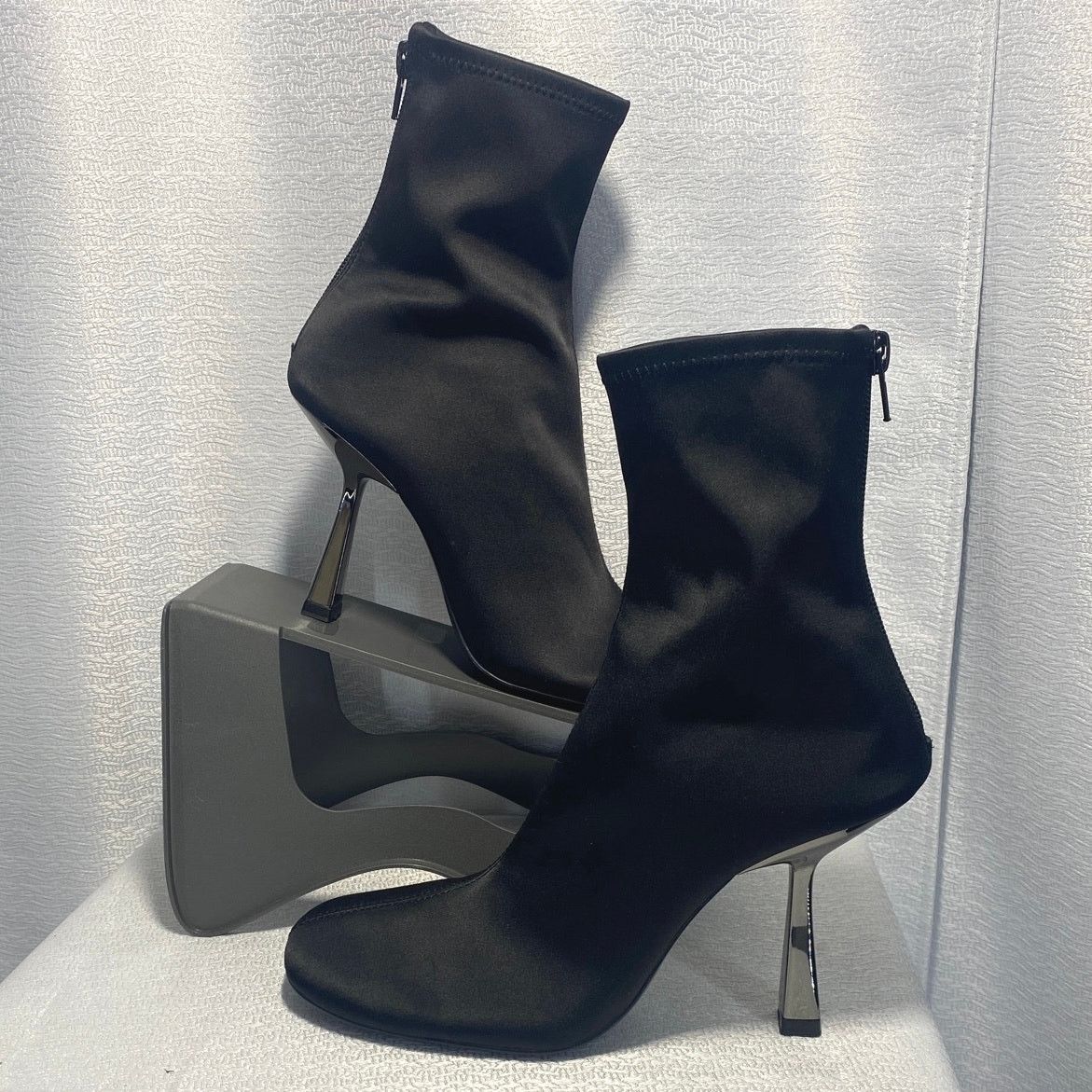 Zara Zara Metallic Stiletto Black Boots Womens 37 (US 6.5) Size US 6.5 / EU 39-40 - 1 Thumbnail