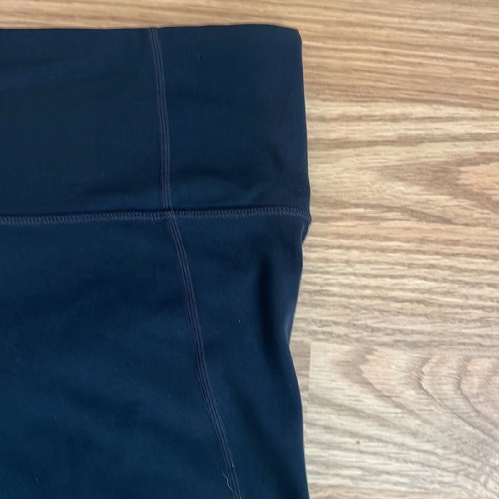 Athleta Athleta Capri Black Leggings Size 30" / US 8 / IT 44 - 4 Thumbnail