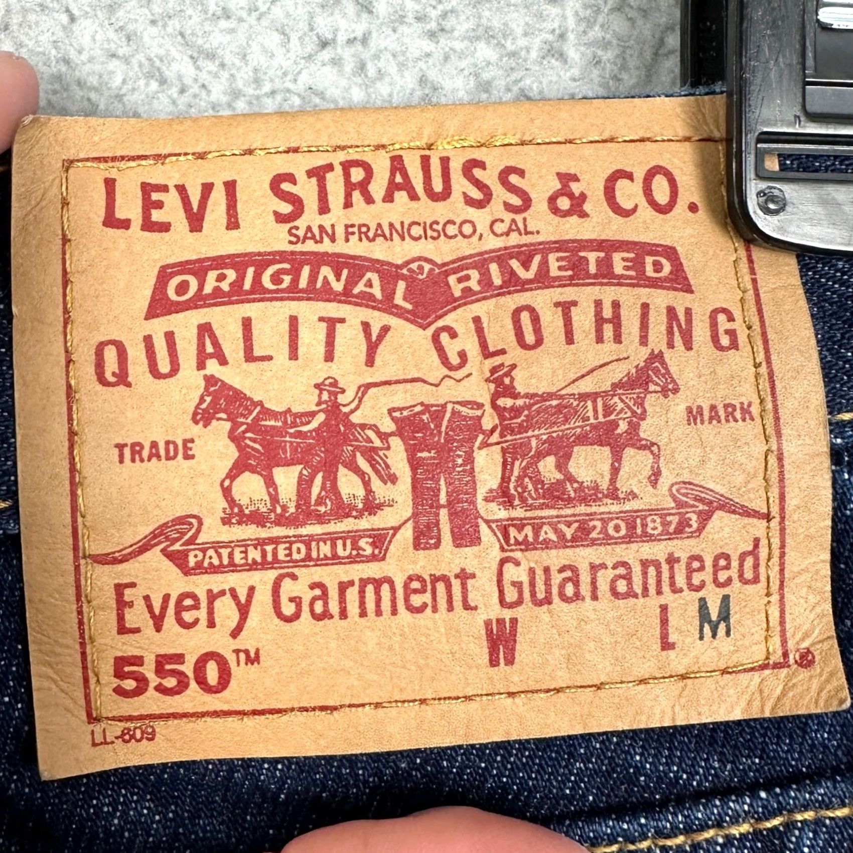 Levi's VINTAGE Levi's 550 Jeans Womens 16 Dark Indigo Denim Relaxed Tapered Leg High Rise Made in USA Jeans Size 38" / US 16 / IT 52 - 3 Thumbnail