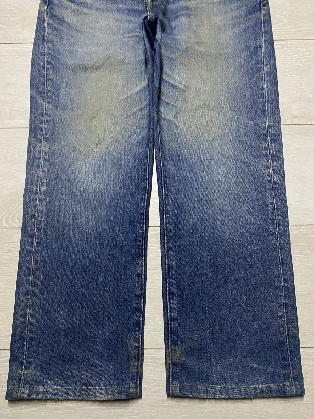 Japanese Brand Vintage Uniqlo Faded Wash Distressed Loose Jeans Size US 35 - 5 Thumbnail