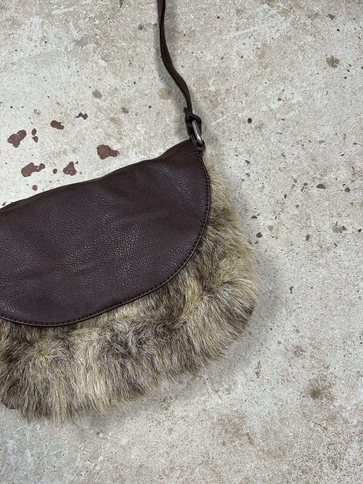 If Six Was Nine Vintage Y2K Faux Fur Brown Messenger Crossbody Bag Size ONE SIZE - 3 Thumbnail