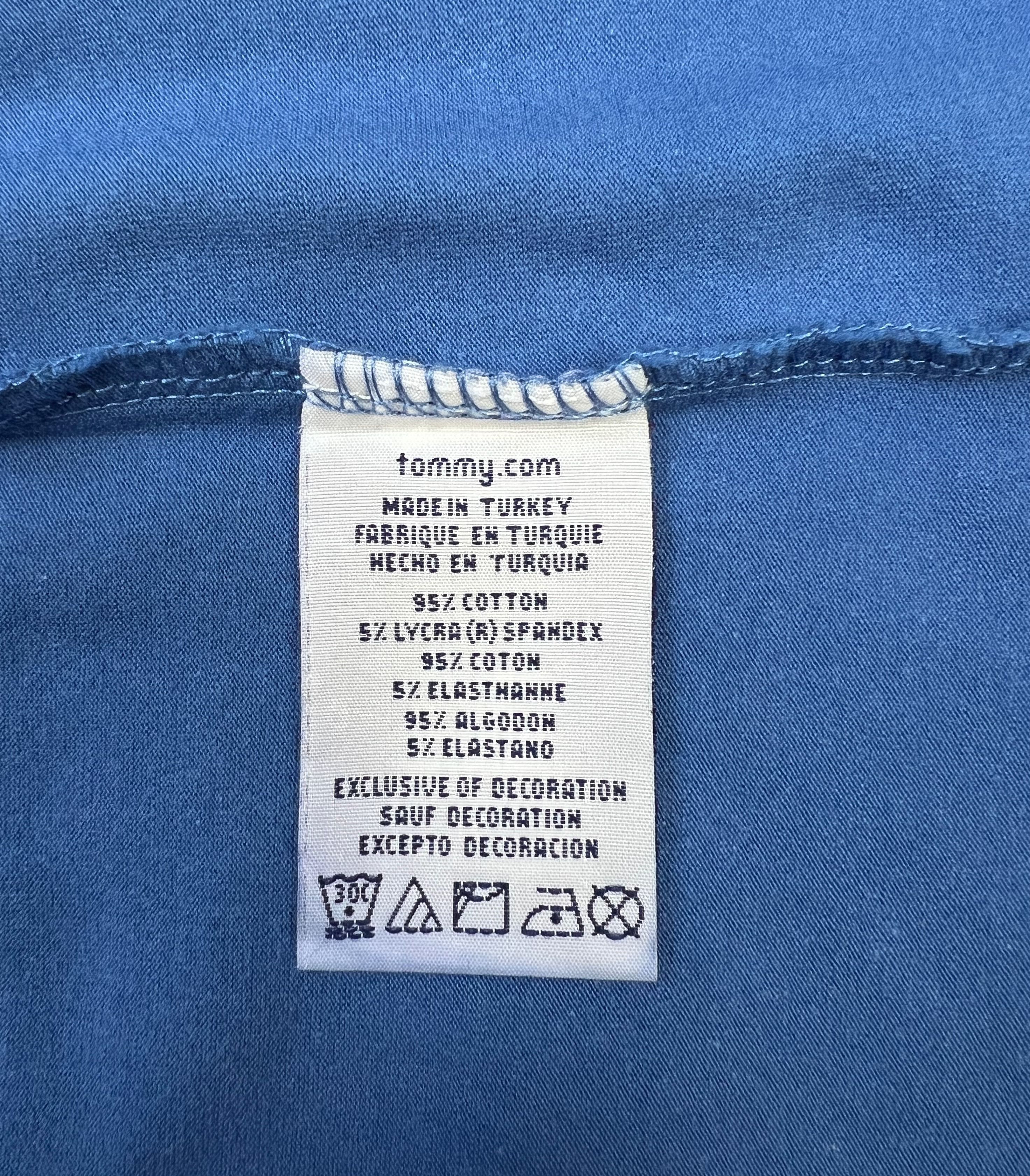 Tommy Hilfiger Vintage Y2K Hilfiger Denim V-Neck T-Shirt Size M / US 6-8 / IT 42-44 - 9 Thumbnail