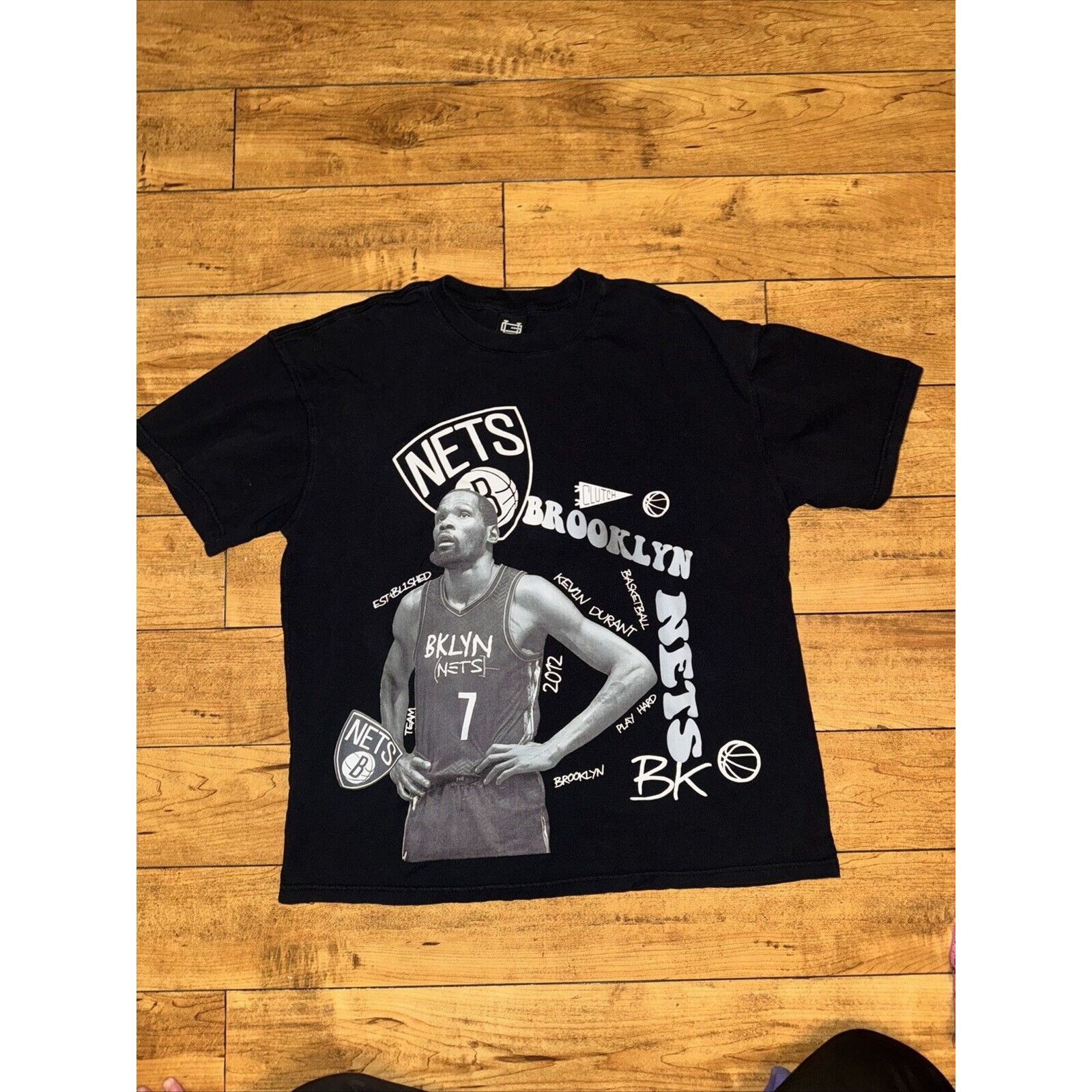 NBA × Rap Tees × Vintage Ultra Game Kevin Durant Brooklyn Nets T-Shirt Black M 22x26 Size US M / EU 48-50 / 2 - 1 Thumbnail