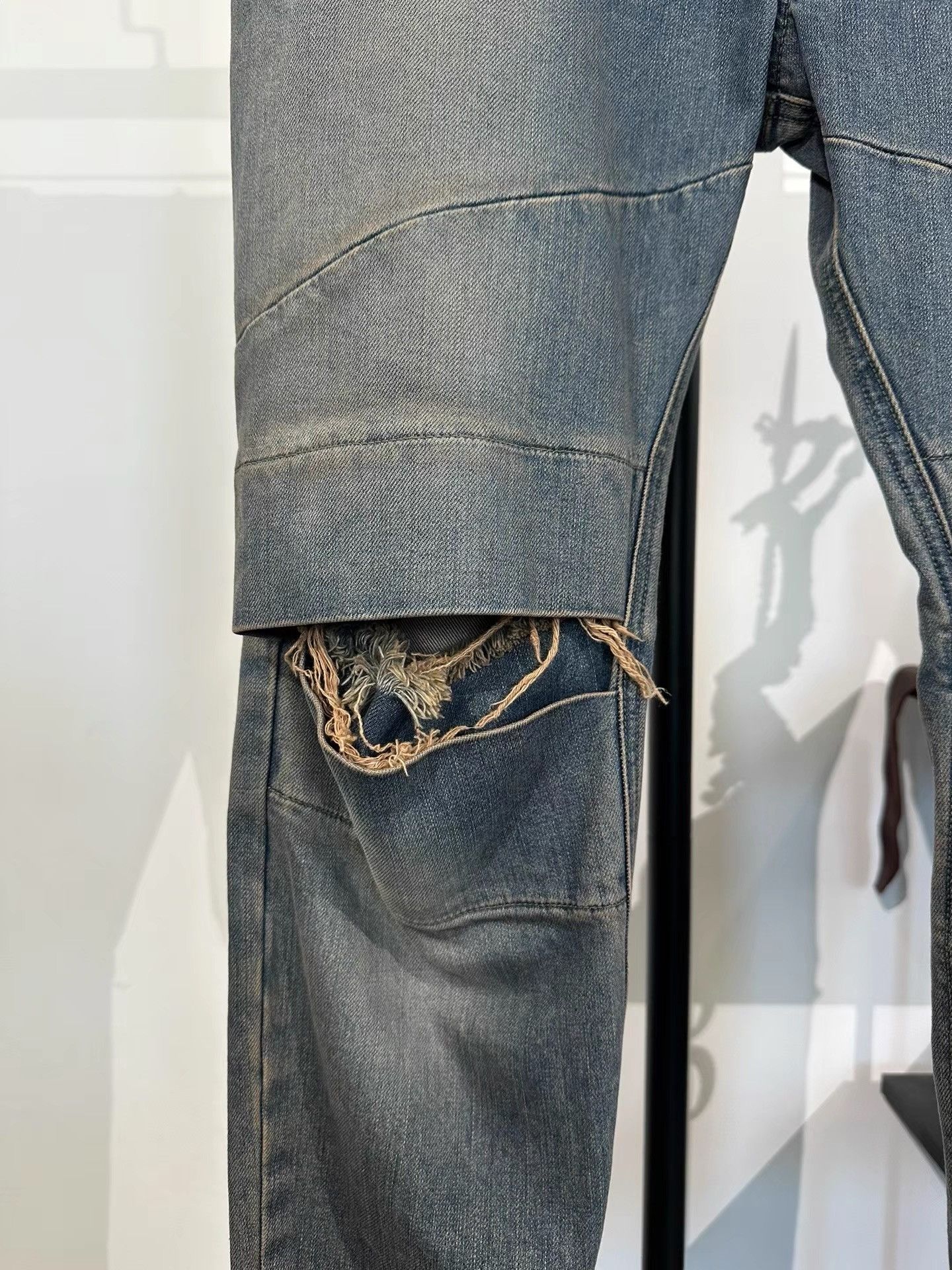 Julius Julius_7 Tatsuro Horikawa Knee Ripped Washed Jeans K35 Size US 29 - 7 Thumbnail