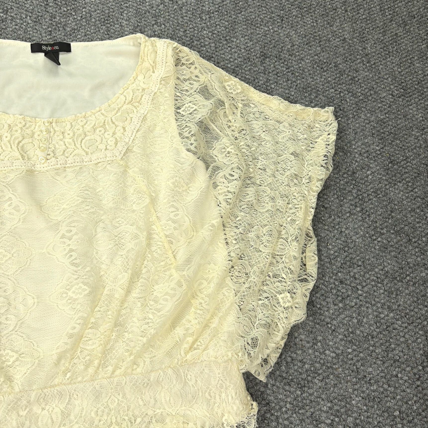 Style & Co VINTAGE Style & Co Shirt Womens Large Cream Lace Batwing Dolman Sheer Lined Blouse Size L / US 10 / IT 46 - 3 Thumbnail