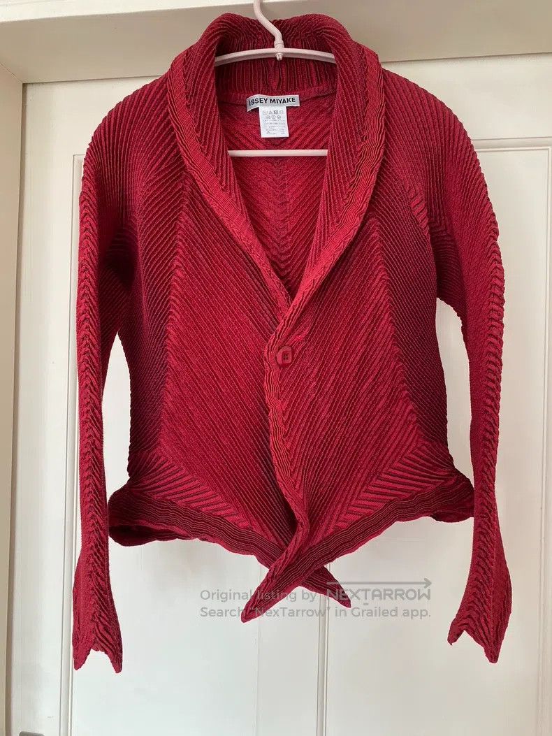 Issey Miyake Issey Miyake Budding Coat Bright Red Size M / US 6-8 / IT 42-44 - 1 Thumbnail