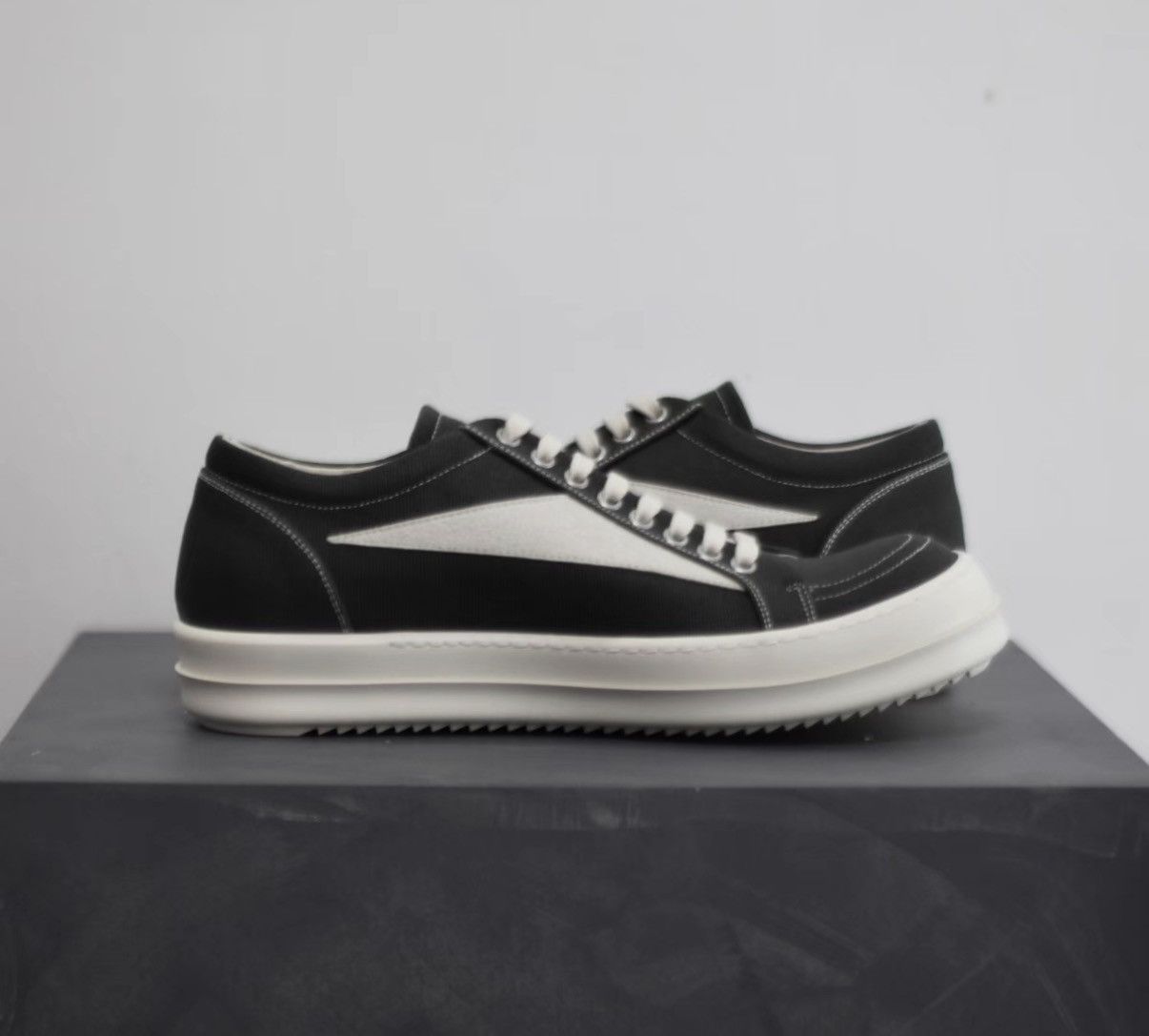 Rick Owens Rick Owens DRKSHDW New Canvas Vans-Inspired Sneakers Size US 8 / EU 41 - 3 Thumbnail