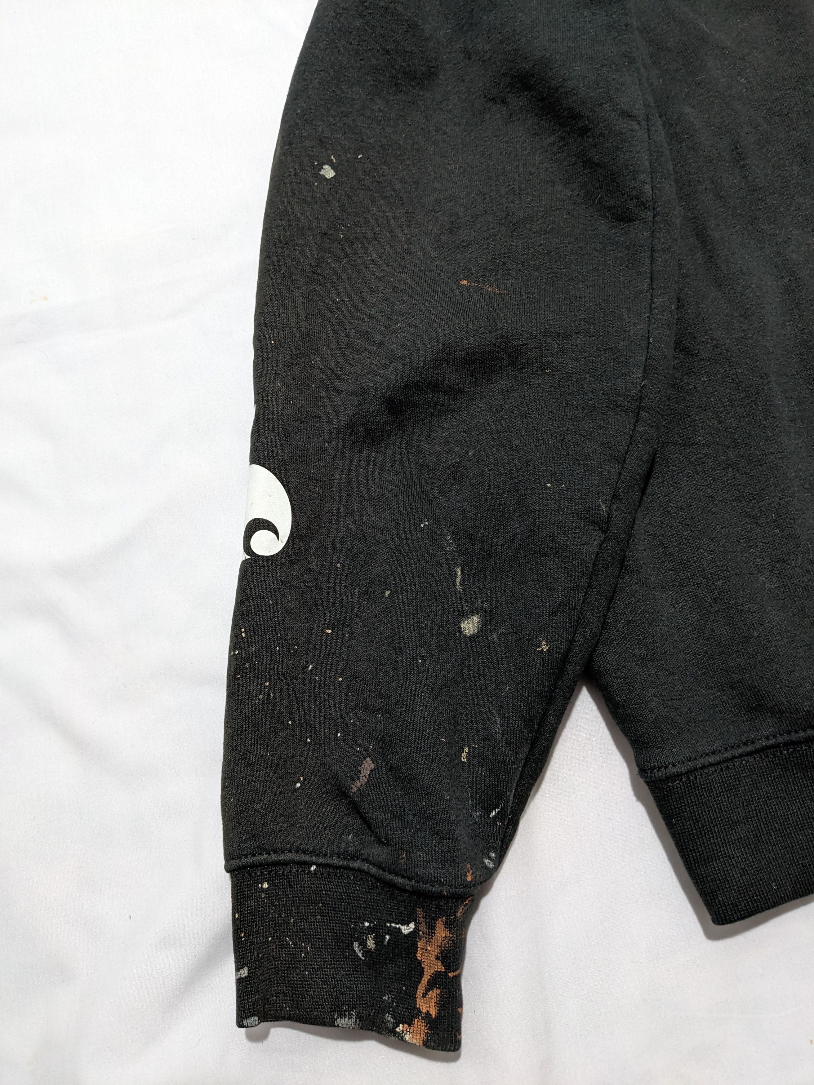 Carhartt × Vintage Carhartt Paint Splattered Black Sun faded Hoodie Sweater Size US M / EU 48-50 / 2 - 8 Thumbnail