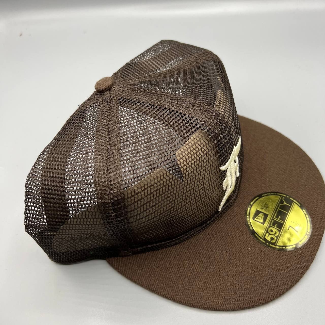 New Era Fear of God 7 1/2 59Fifty New Era Mesh Hat Fitted FOG Jordan Size ONE SIZE - 3 Thumbnail