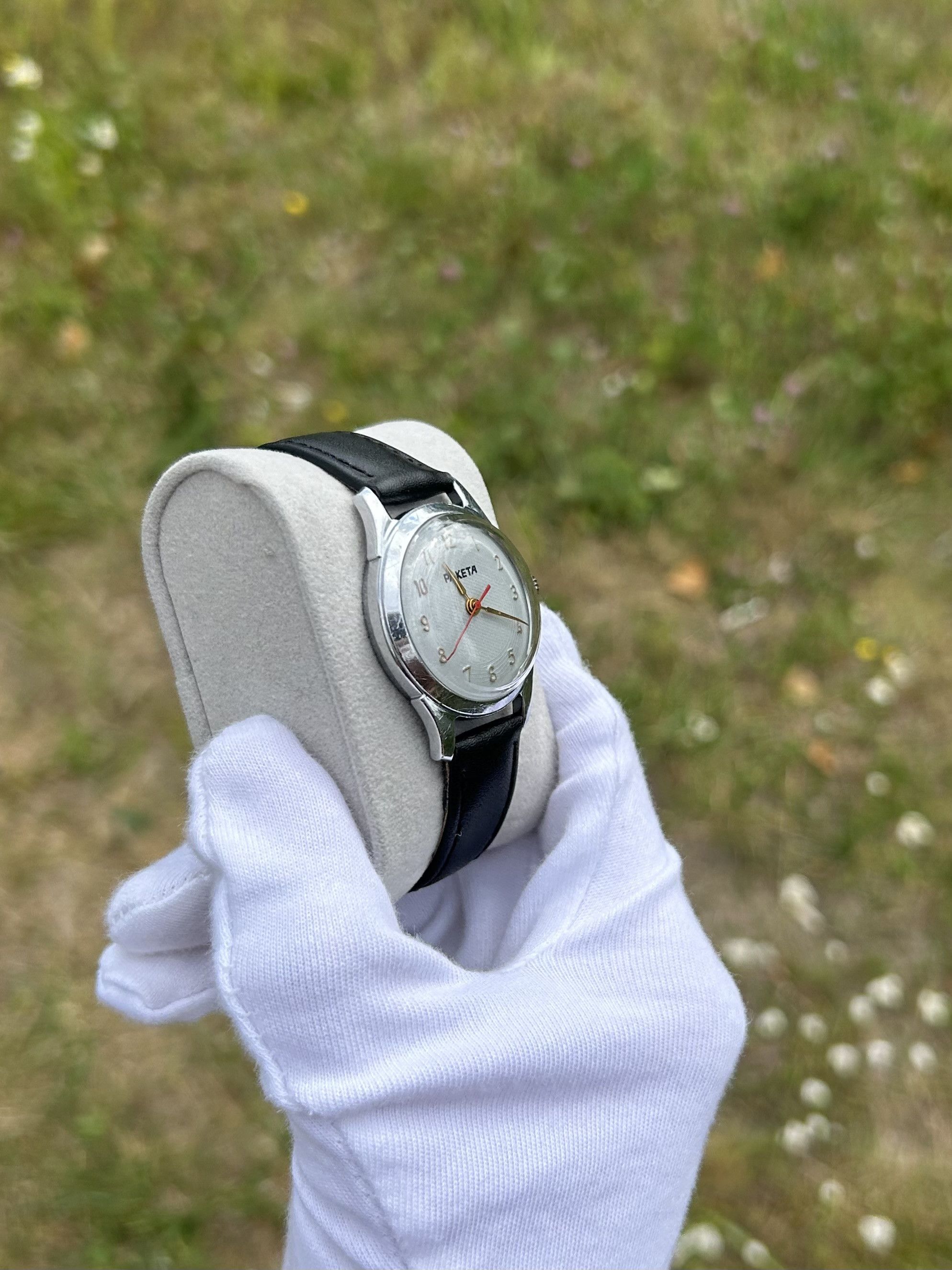 Vintage Vintage Watch Raketa USSR Soviet Mechanical 1950s Size ONE SIZE - 6 Thumbnail