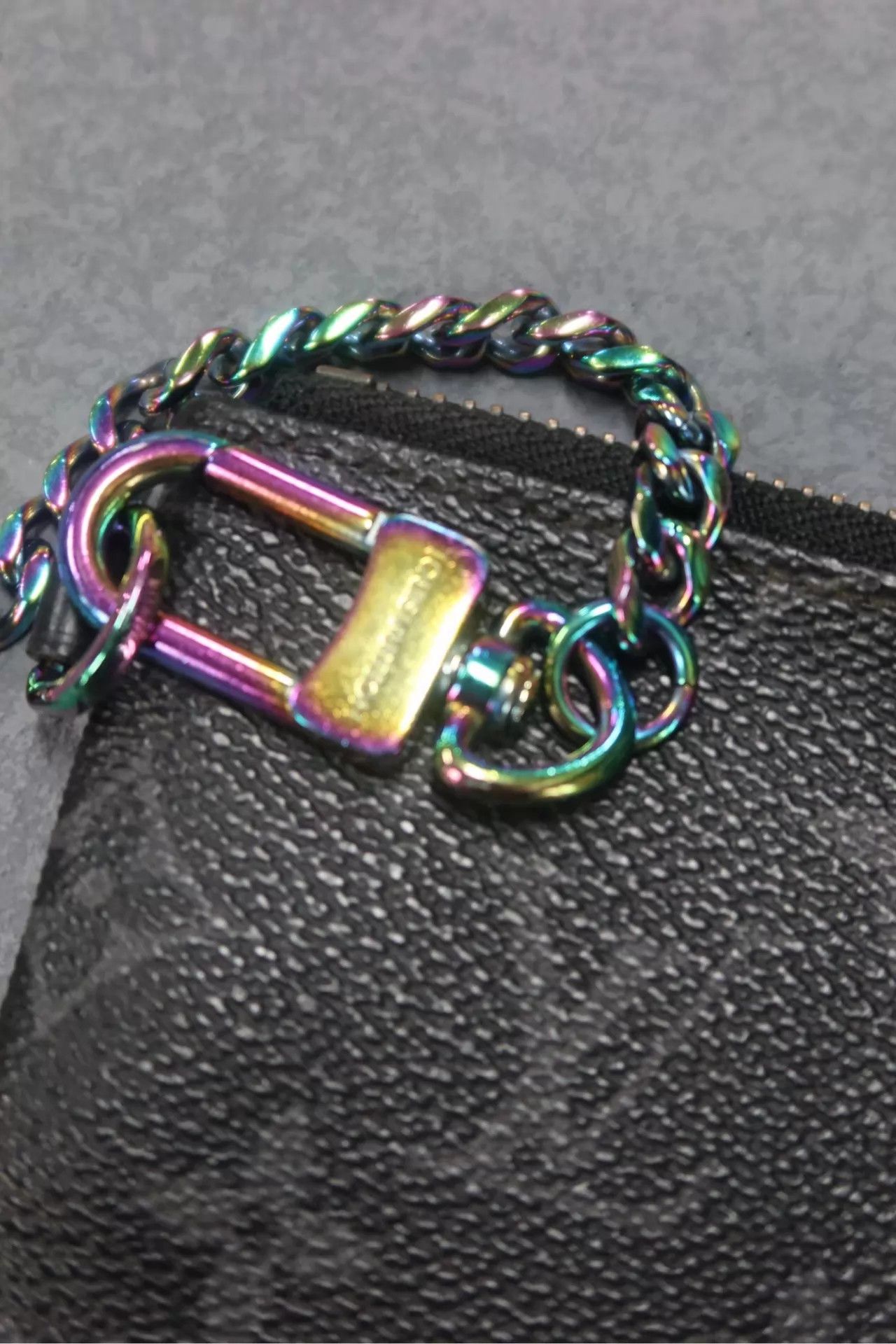 Louis Vuitton LV x Fragment Lightning Quenched Logo Chain Clutch Size ONE SIZE - 5 Thumbnail