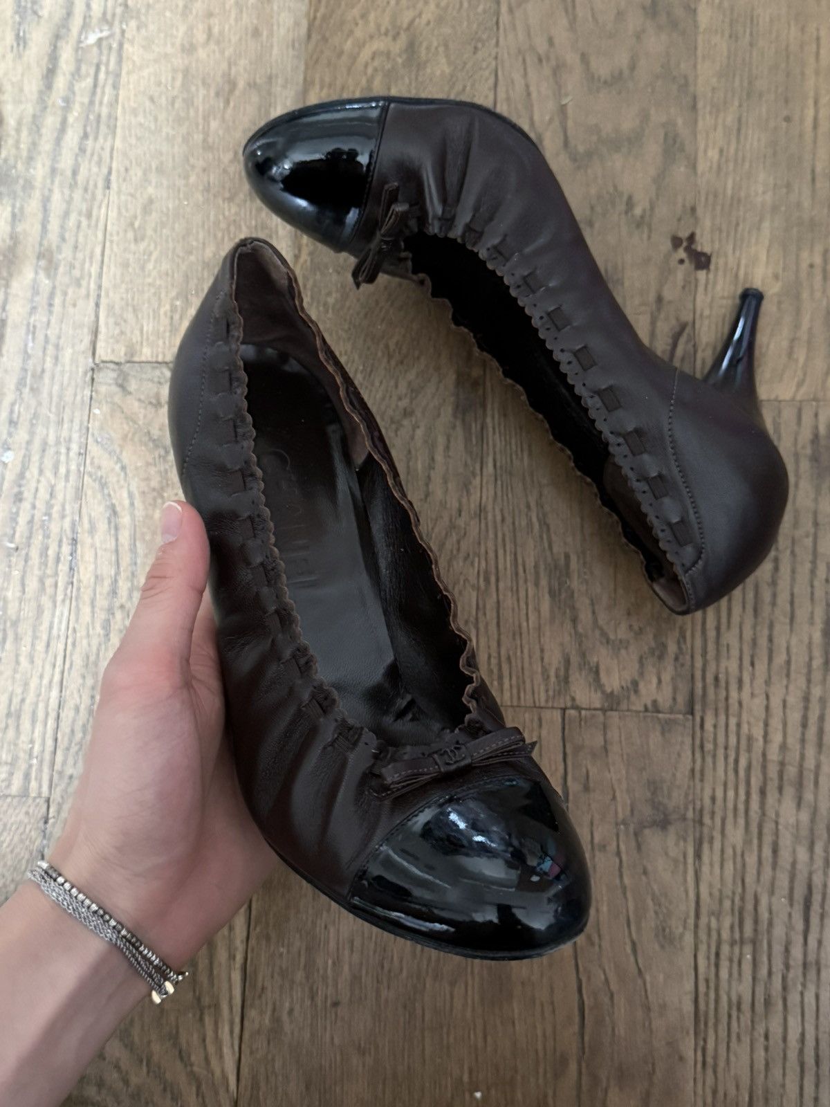 Chanel Chanel brown ballet heel Size US 9 / IT 39 - 1 Thumbnail