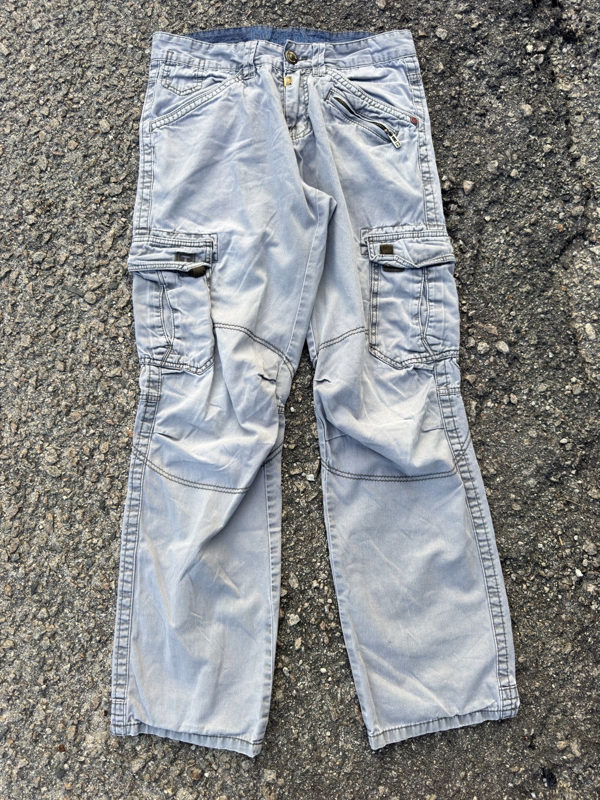 Japanese Brand Cargo Pants Multipocket Streetwear Style Size US 30 / EU 46 - 1 Thumbnail