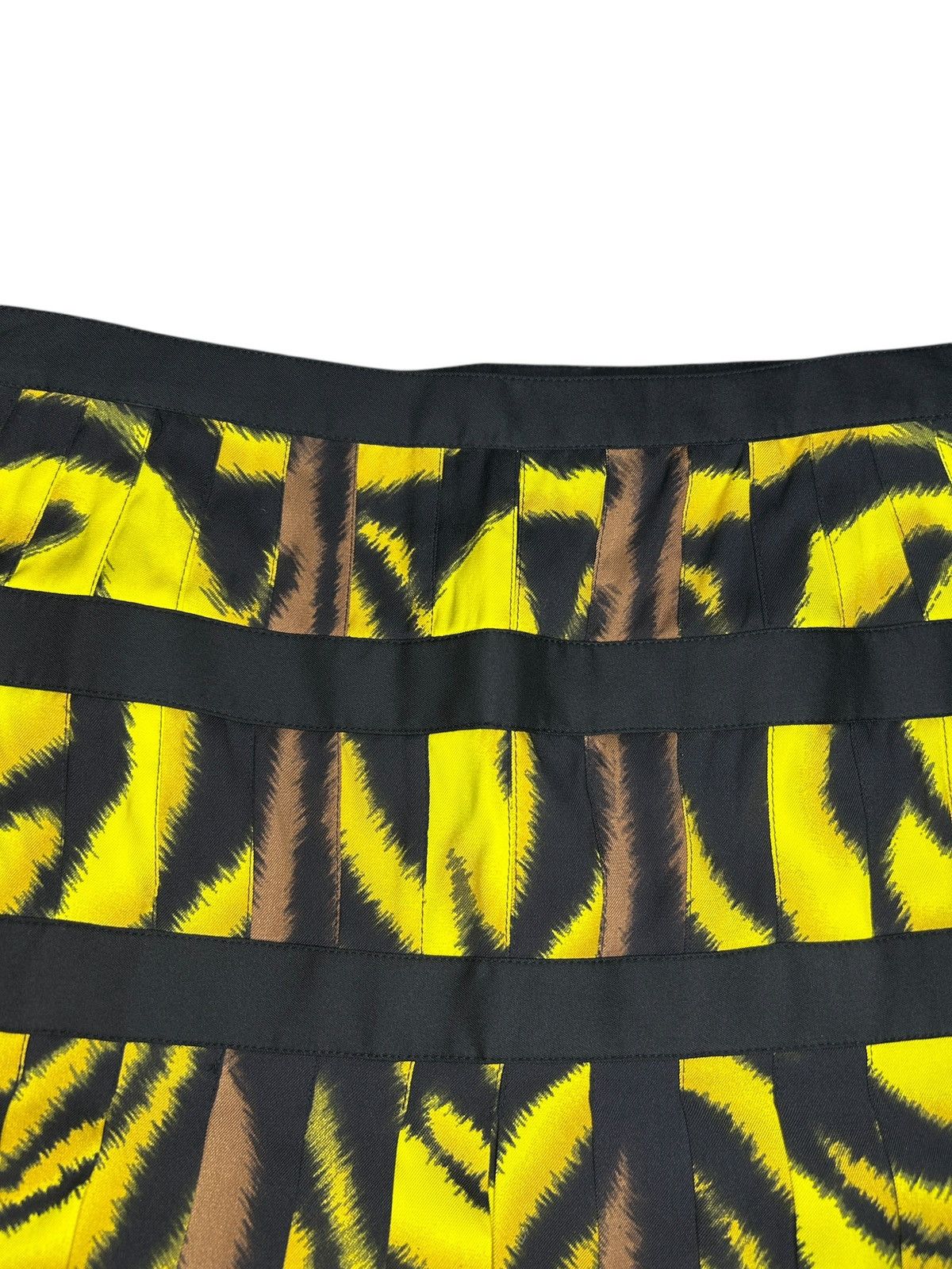 Versace F/W 04 Tiger Pleated Skirt Size 26" / US 2 / IT 38 - 12 Thumbnail