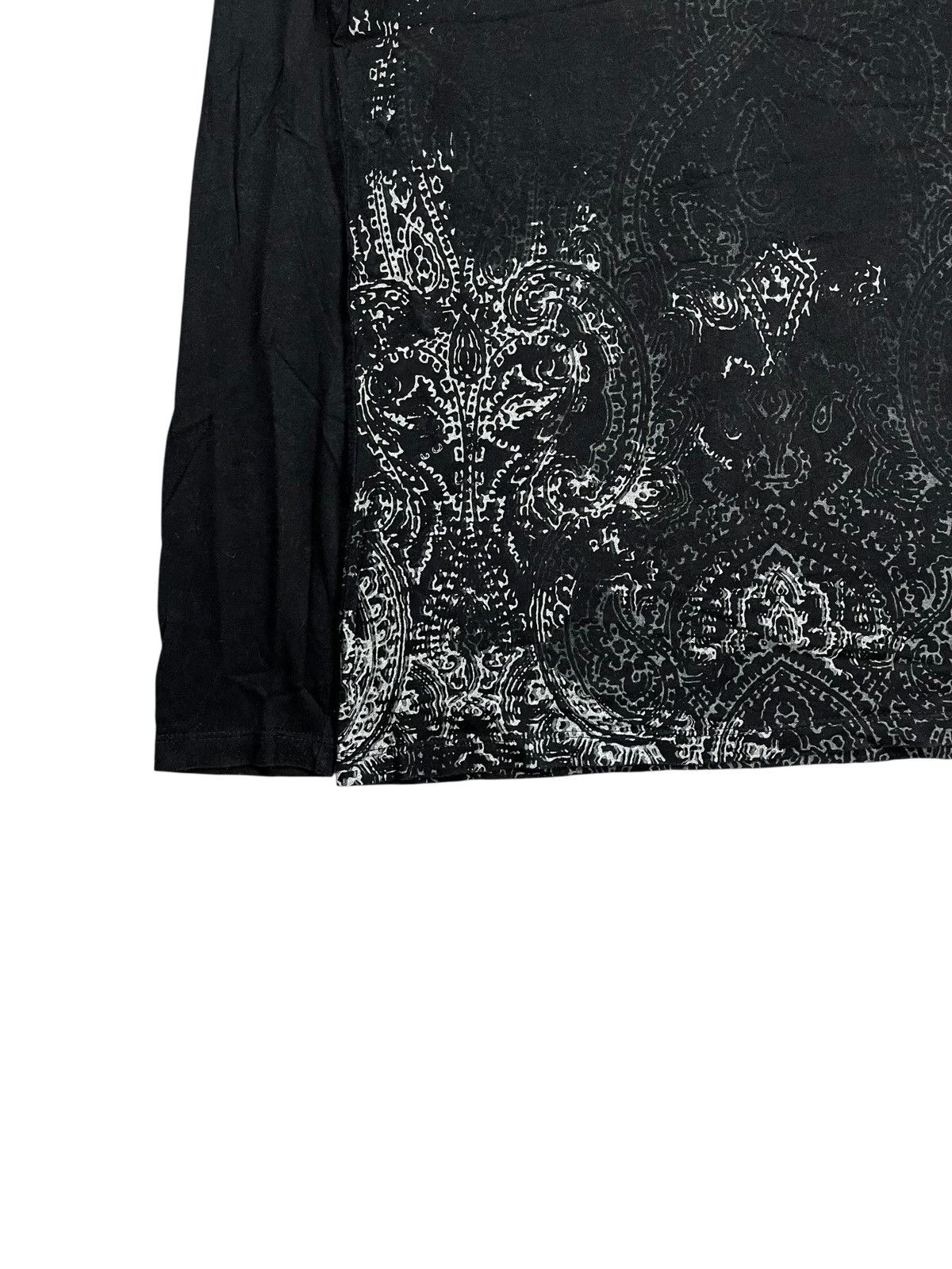 GOSTAR DE FUGA 2000s Fuga - Vkei Style Paisley Vneck LS Size US M / EU 48-50 / 2 - 6 Thumbnail