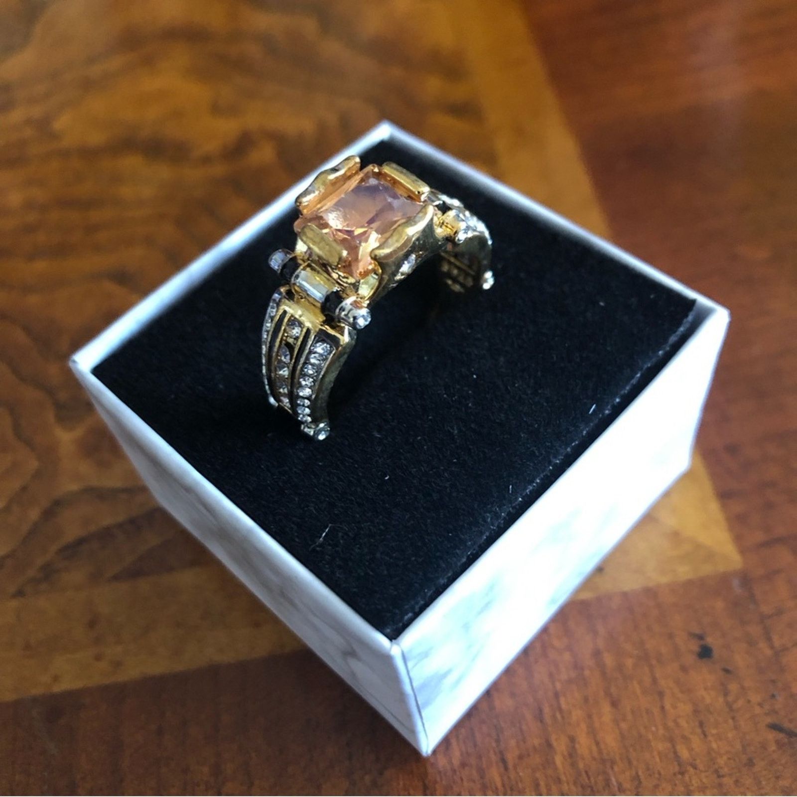 Jewelry Men’s fashionable faceted champagne stone band ring NWT 1 Size ONE SIZE - 2 Thumbnail
