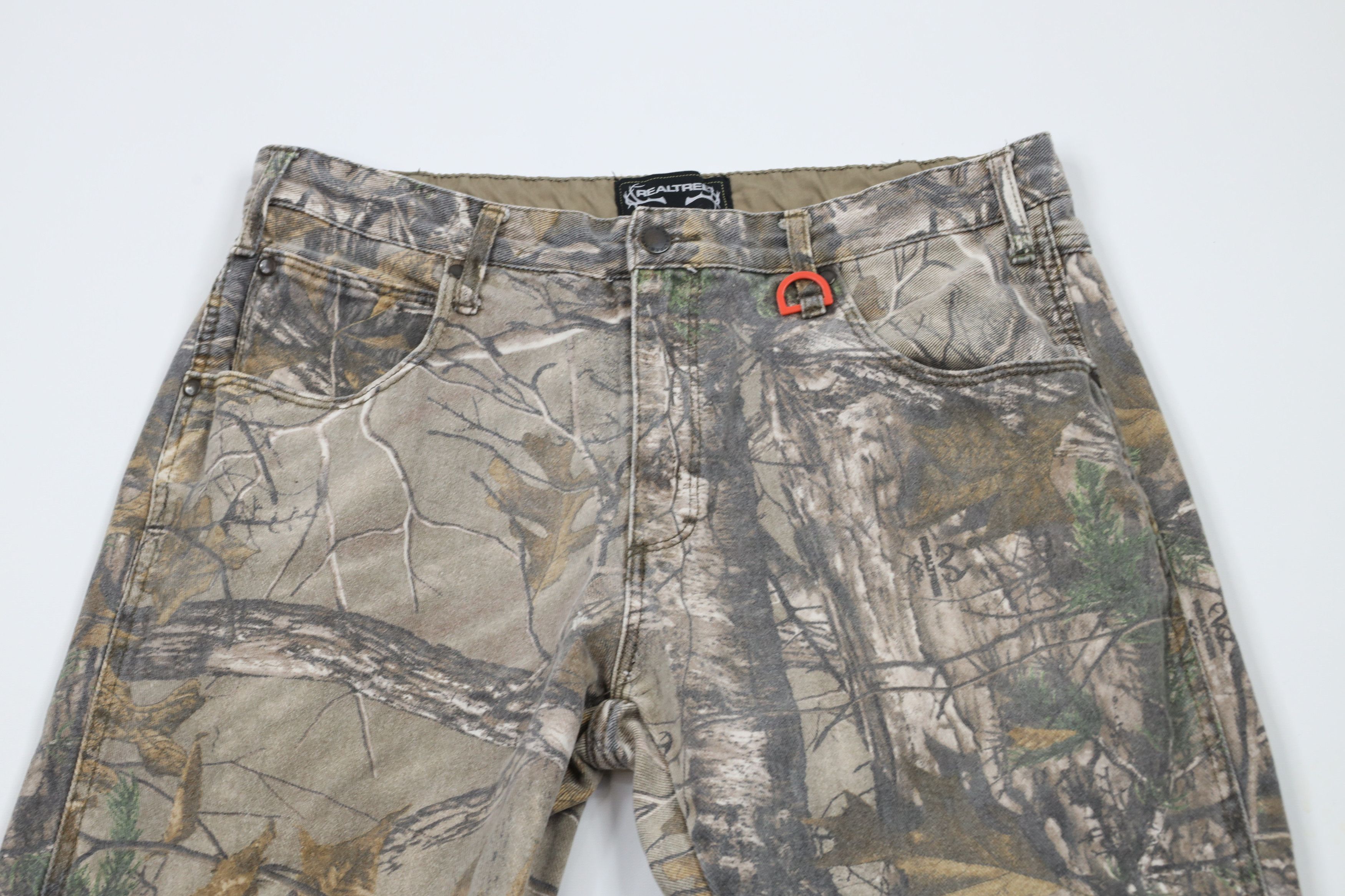 Vintage Vintage Y2K Streetwear Realtree Camouflage Wide Leg Jeans Size US 34 / EU 50 - 2 Thumbnail
