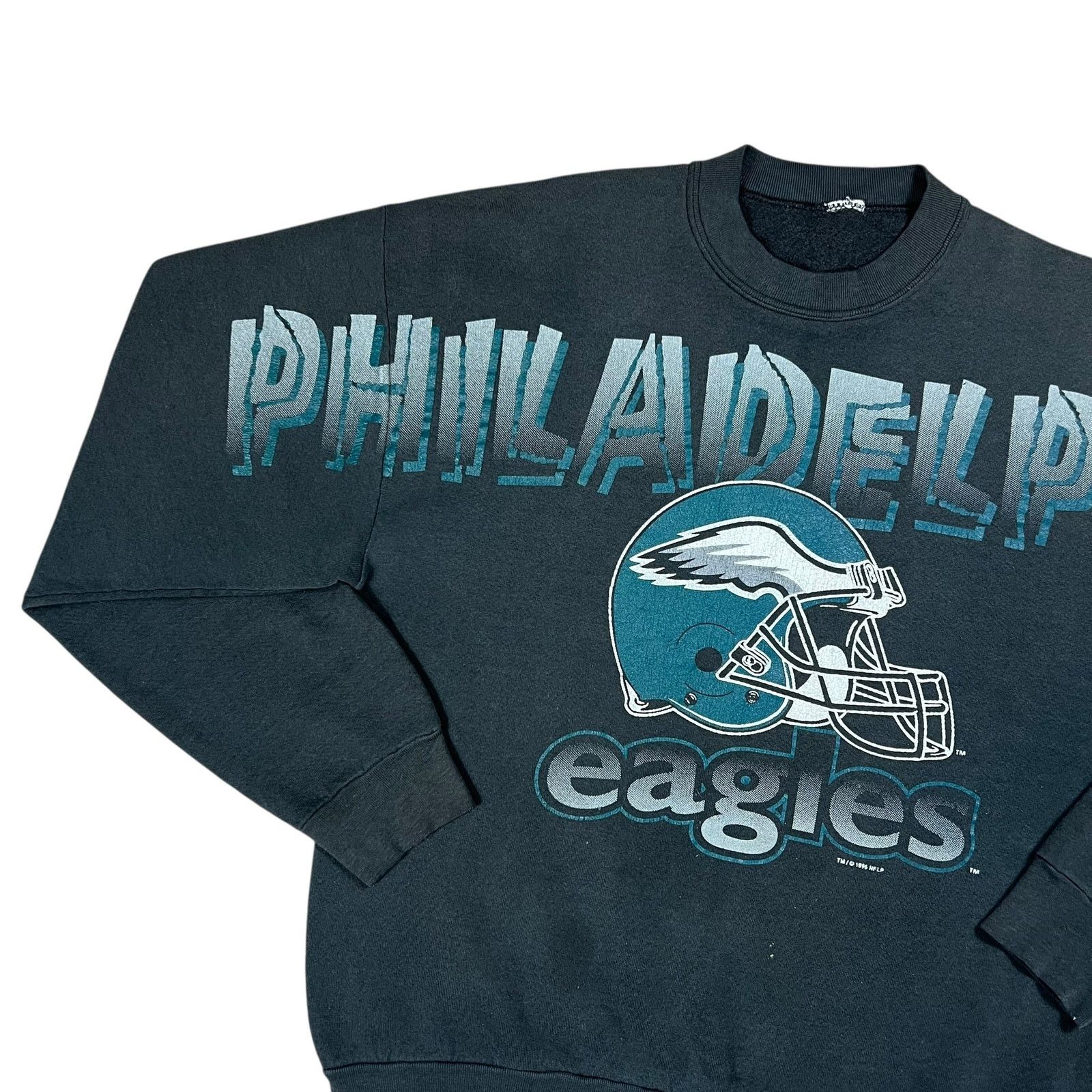 NFL × Vintage 1996 Philadelphia Eagles helmet spell out faded crewneck Size US XL / EU 56 / 4 - 4 Thumbnail