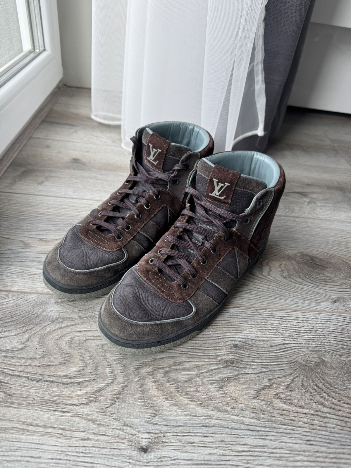 Louis Vuitton Louis Vuitton Tribe High Top Sneakers Size US 8.5 / EU 41-42 - 1 Thumbnail
