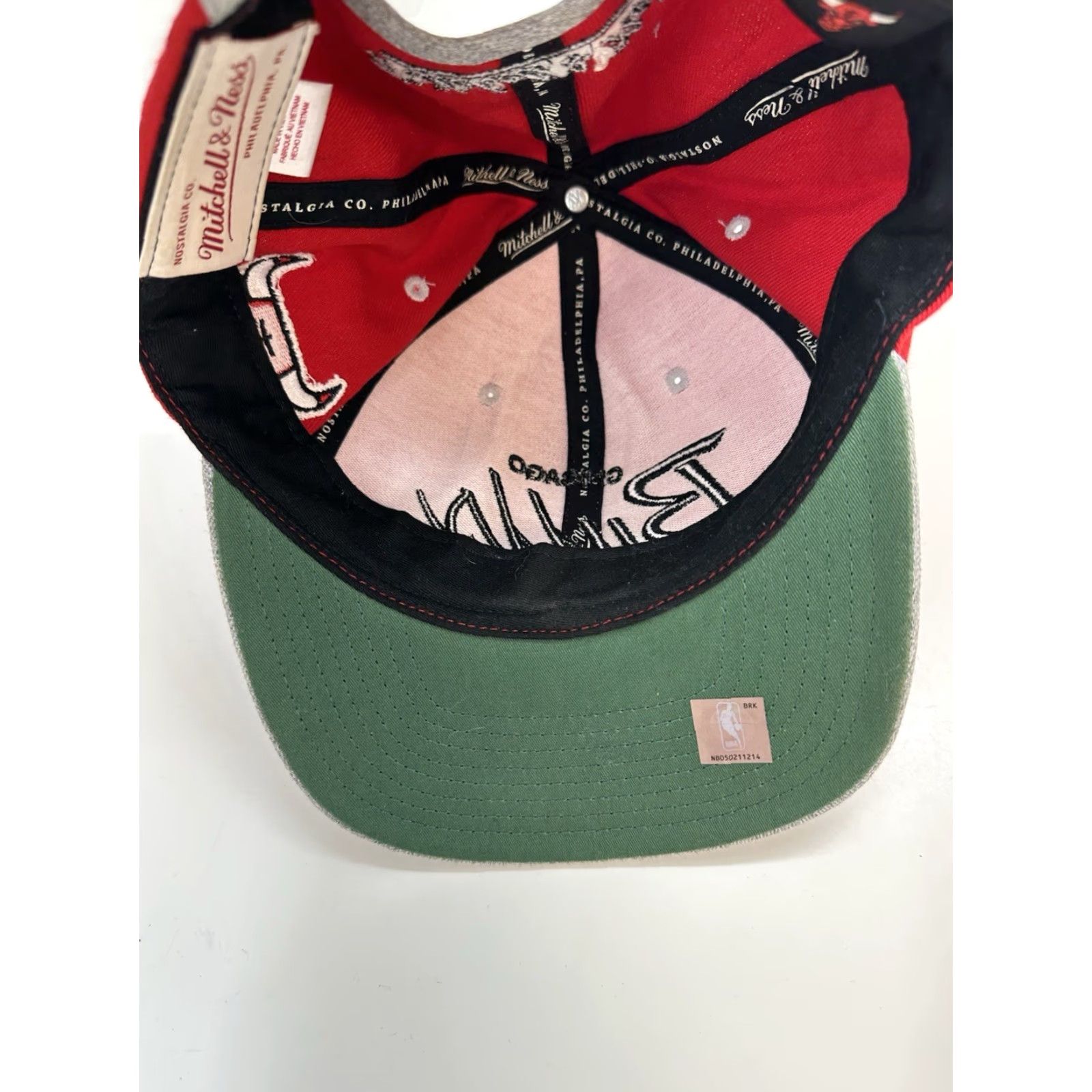 Mitchell & Ness Mitchell & Ness Snapback Hat NBA Chicago Bulls Red Adjustable Flat Brim Cap Men One Size Sports Casual Size ONE SIZE - 4 Thumbnail