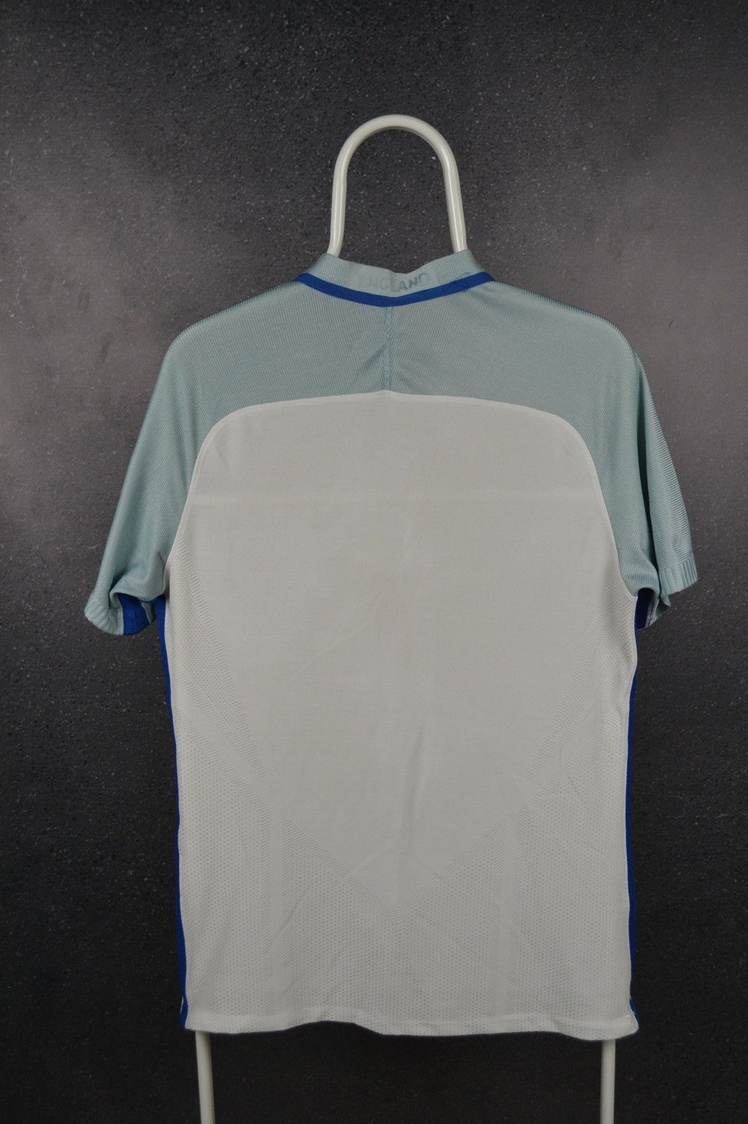 Nike England 2016 2018 World cup player issue Nike soccer jersey Size US L / EU 52-54 / 3 - 2 Thumbnail