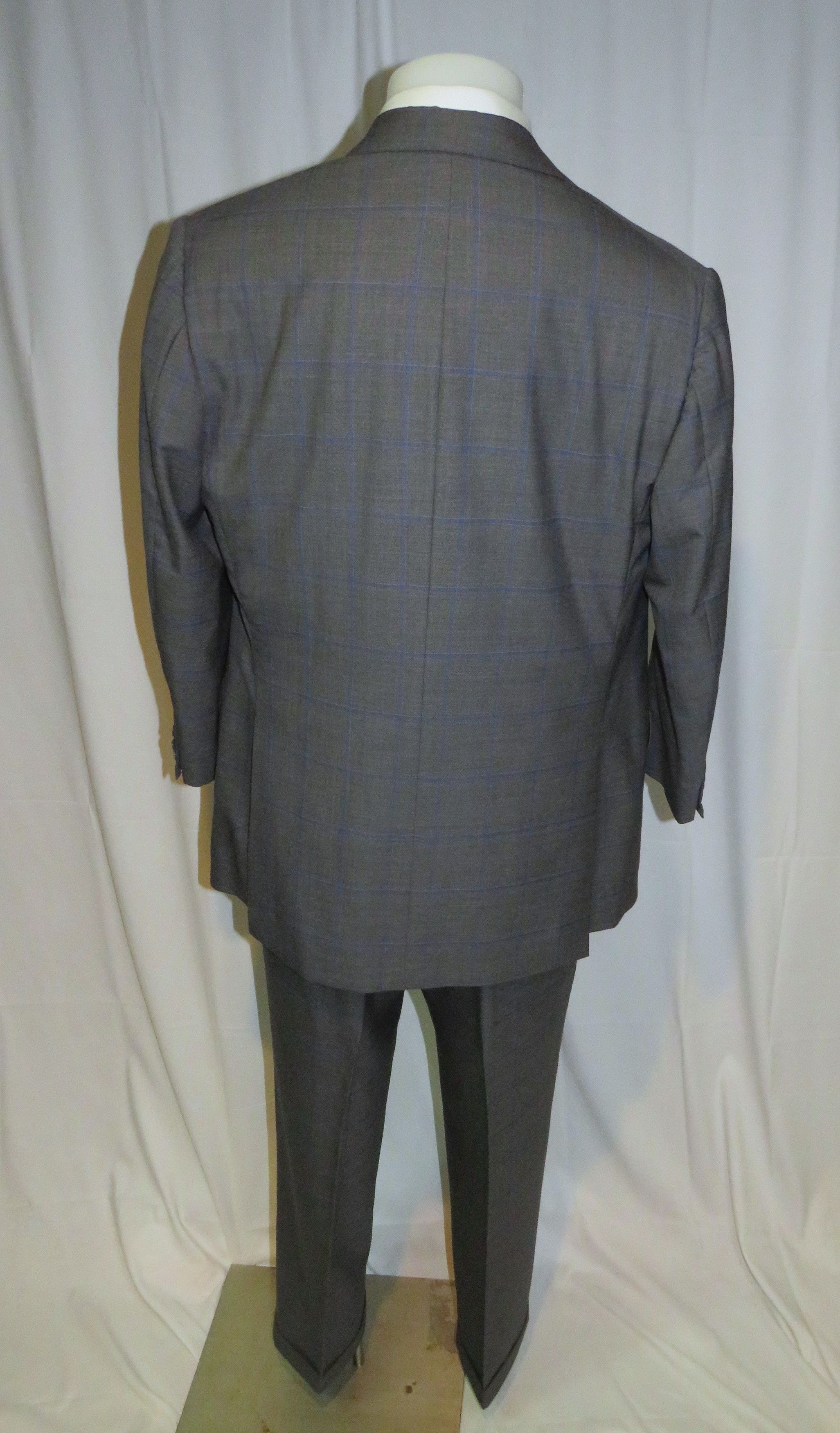 Alan Flusser Custom Made Gray Windowpane Two Button Suit 42L Size 42L - 2 Thumbnail
