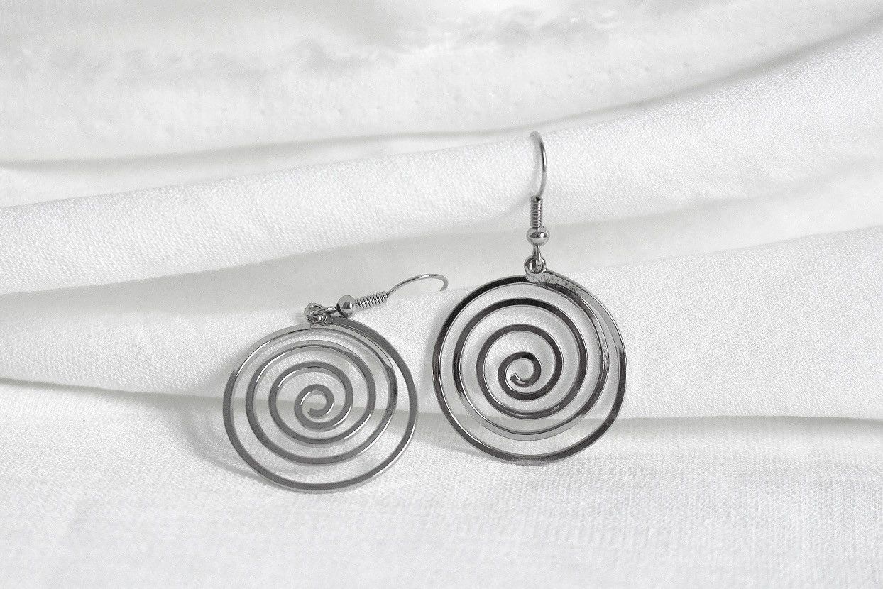 Japanese Brand Japanese Spiral Earrings Size ONE SIZE - 1 Thumbnail