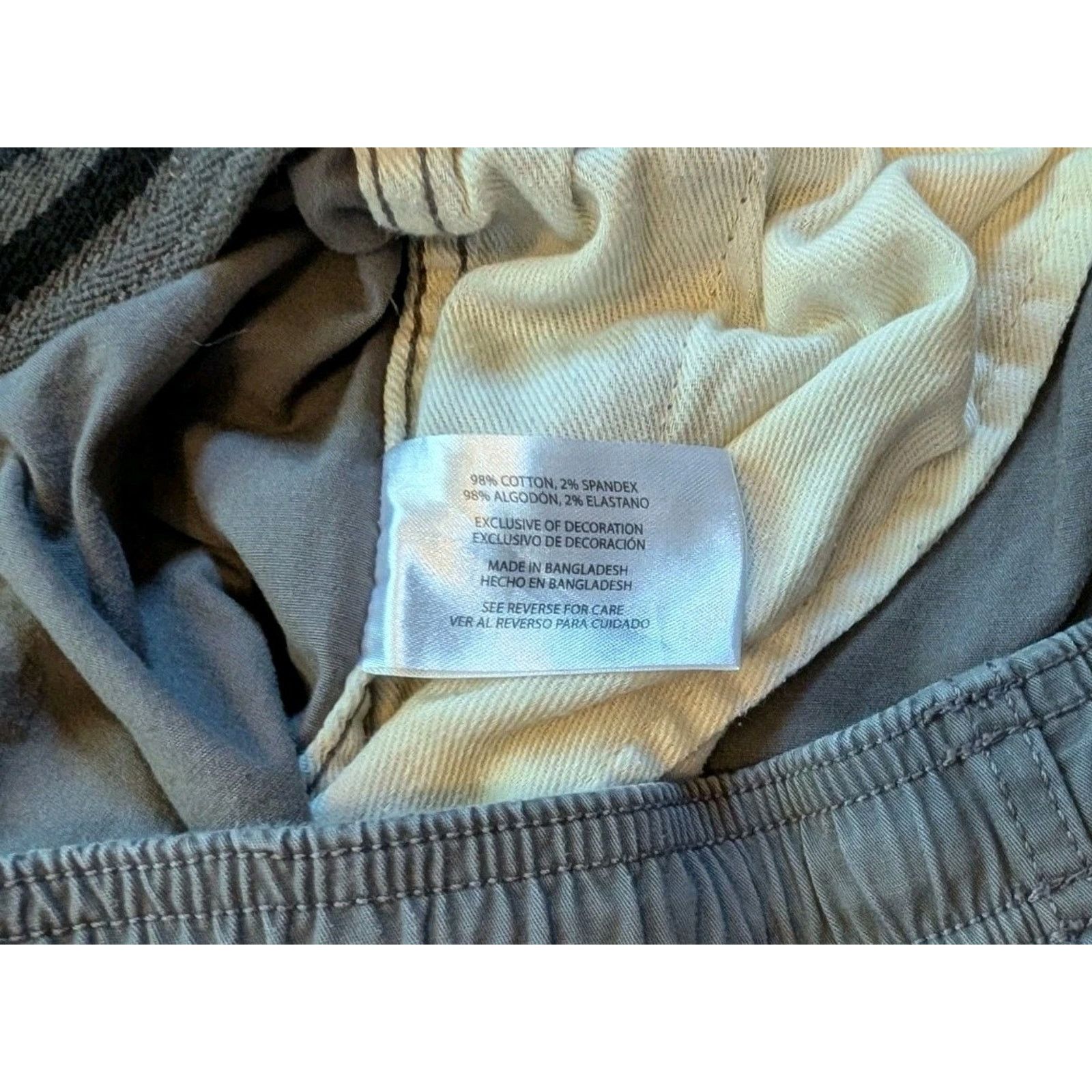 Gap GAP Shorts Men's Large Pockets Gray Size US 34 / EU 50 - 8 Thumbnail