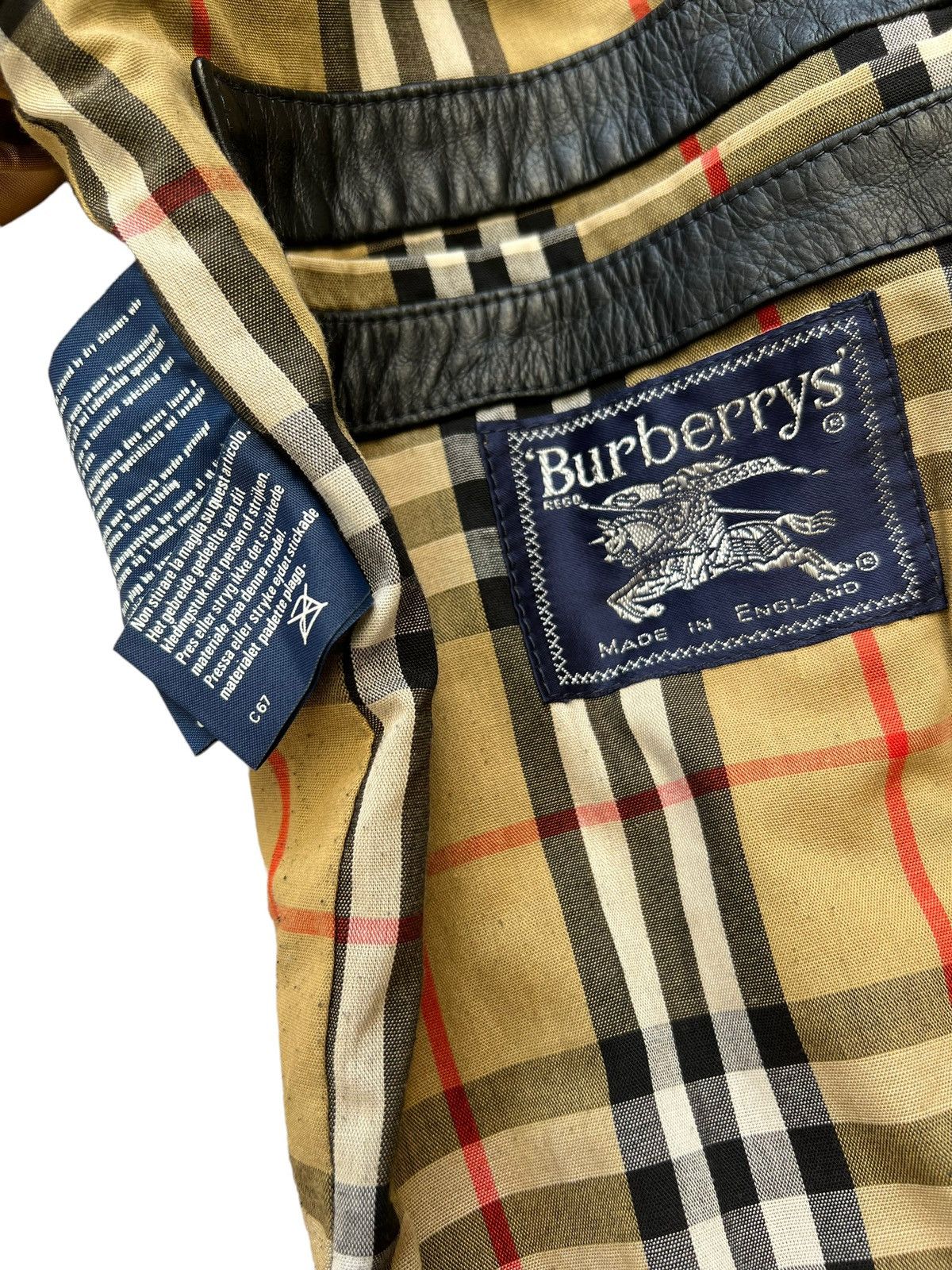 Burberry Vintage Burberrys’ England Black Leather Bomber Jacket Size US L / EU 52-54 / 3 - 24 Thumbnail