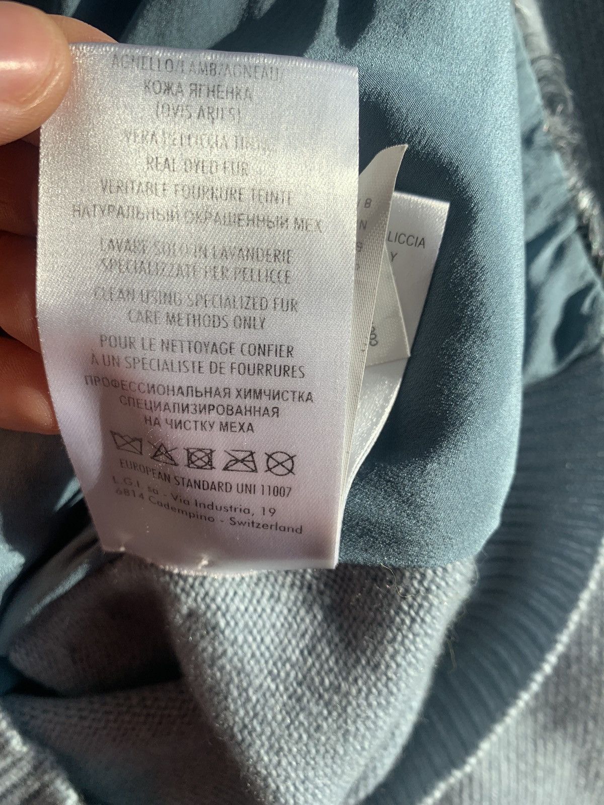 Gucci Light gray-blue sweater with fur on the front Size S / US 4 / IT 40 - 6 Thumbnail