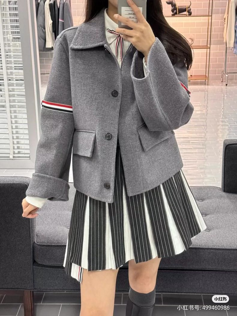 Thom Browne Thom Browne Turn up the woolen coat Size S / US 4 / IT 40 - 1 Thumbnail