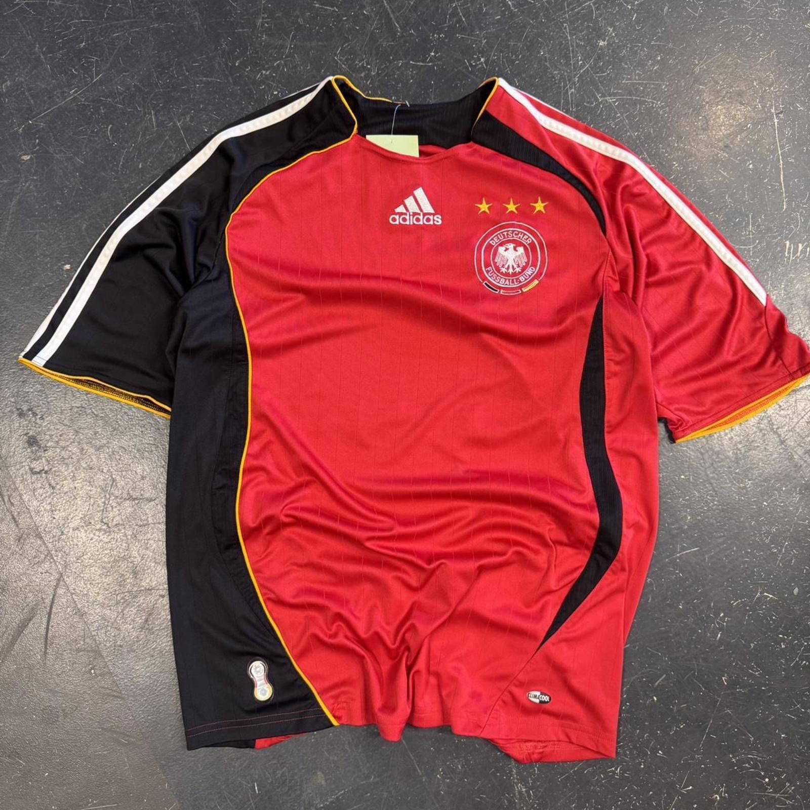 Adidas × Vintage Vintage 2005 Adidas Germany Soccer Jersey Size US S / EU 44-46 / 1 - 2 Thumbnail