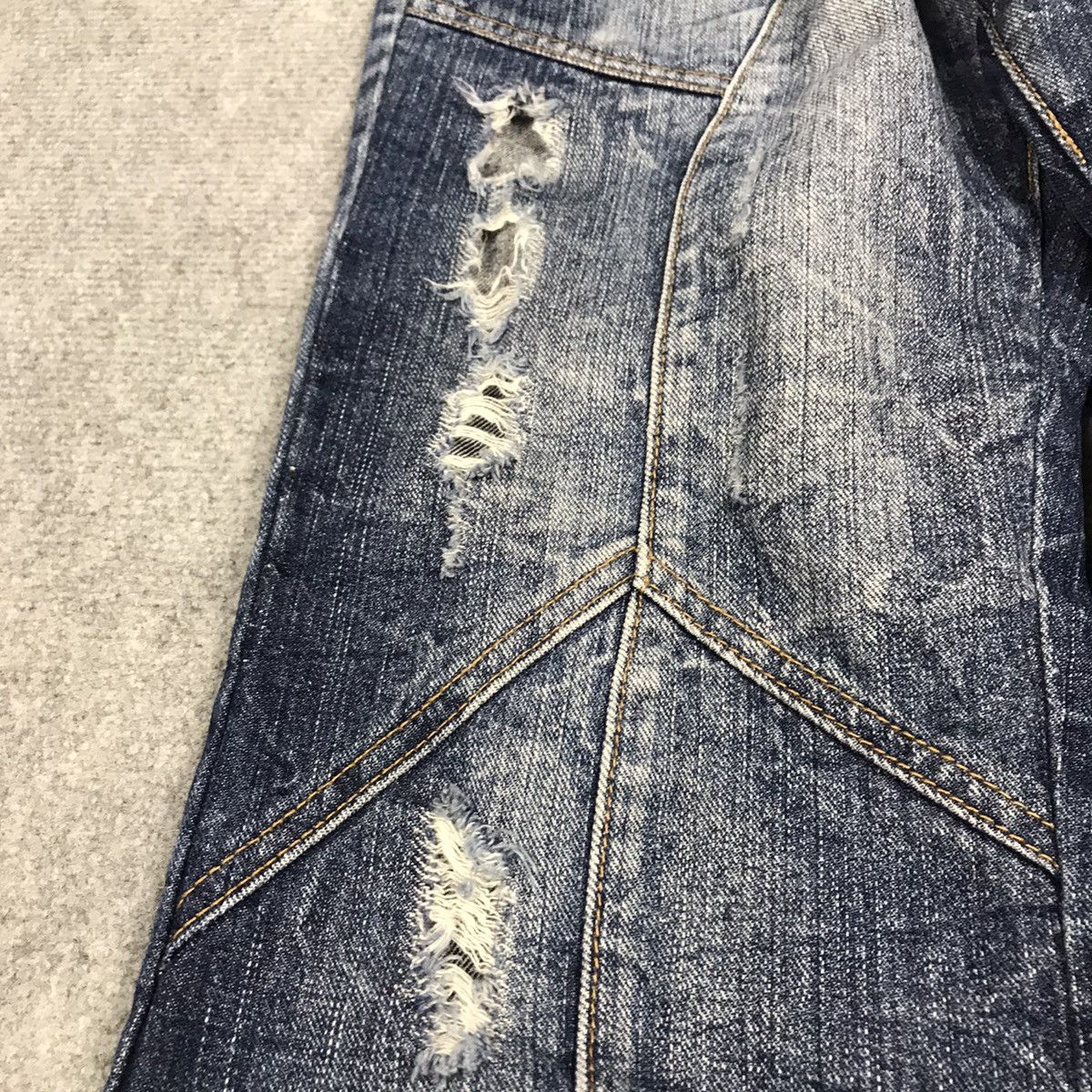 If Six Was Nine FLARE DENIM SEMANTICDESIGN RIPPED DISTRESSED BOOT CUT PANTS Size US 28 / EU 44 - 6 Thumbnail
