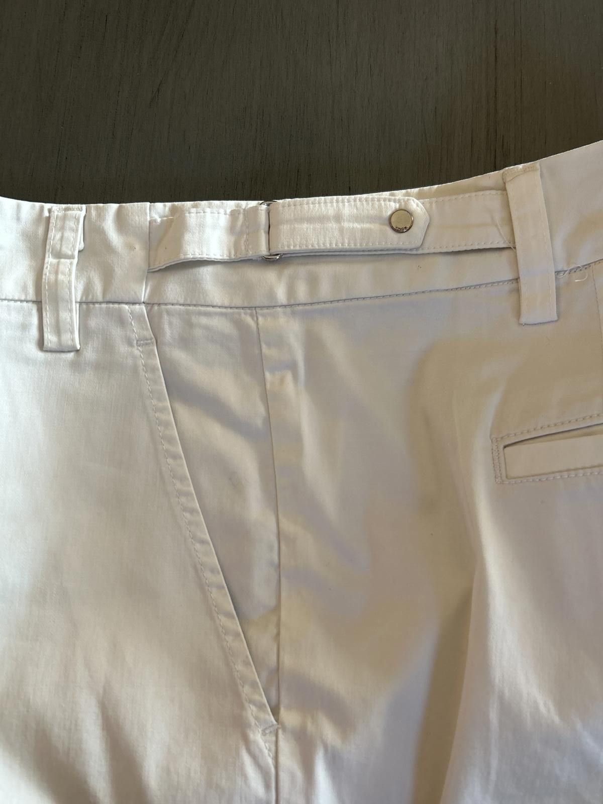 Vince Vince Womens Bermuda Shorts Size 8 Cream Preppy Academia Size 30" / US 8 / IT 44 - 2 Thumbnail