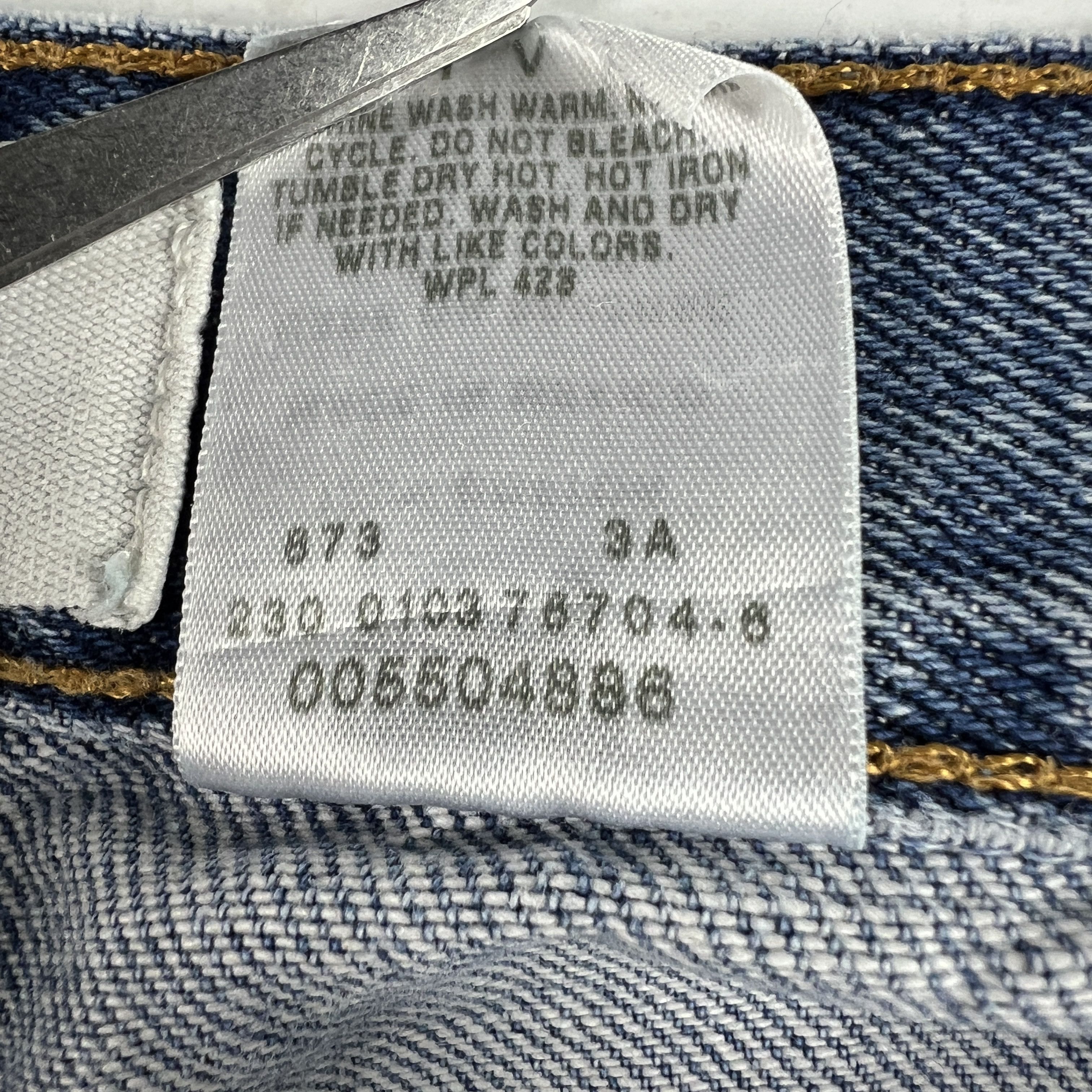 Levi's × Vintage Y2K Levi's Jeans 550 Relaxed Fit Blue Faded Cotton Denim Size US 35 - 11 Thumbnail