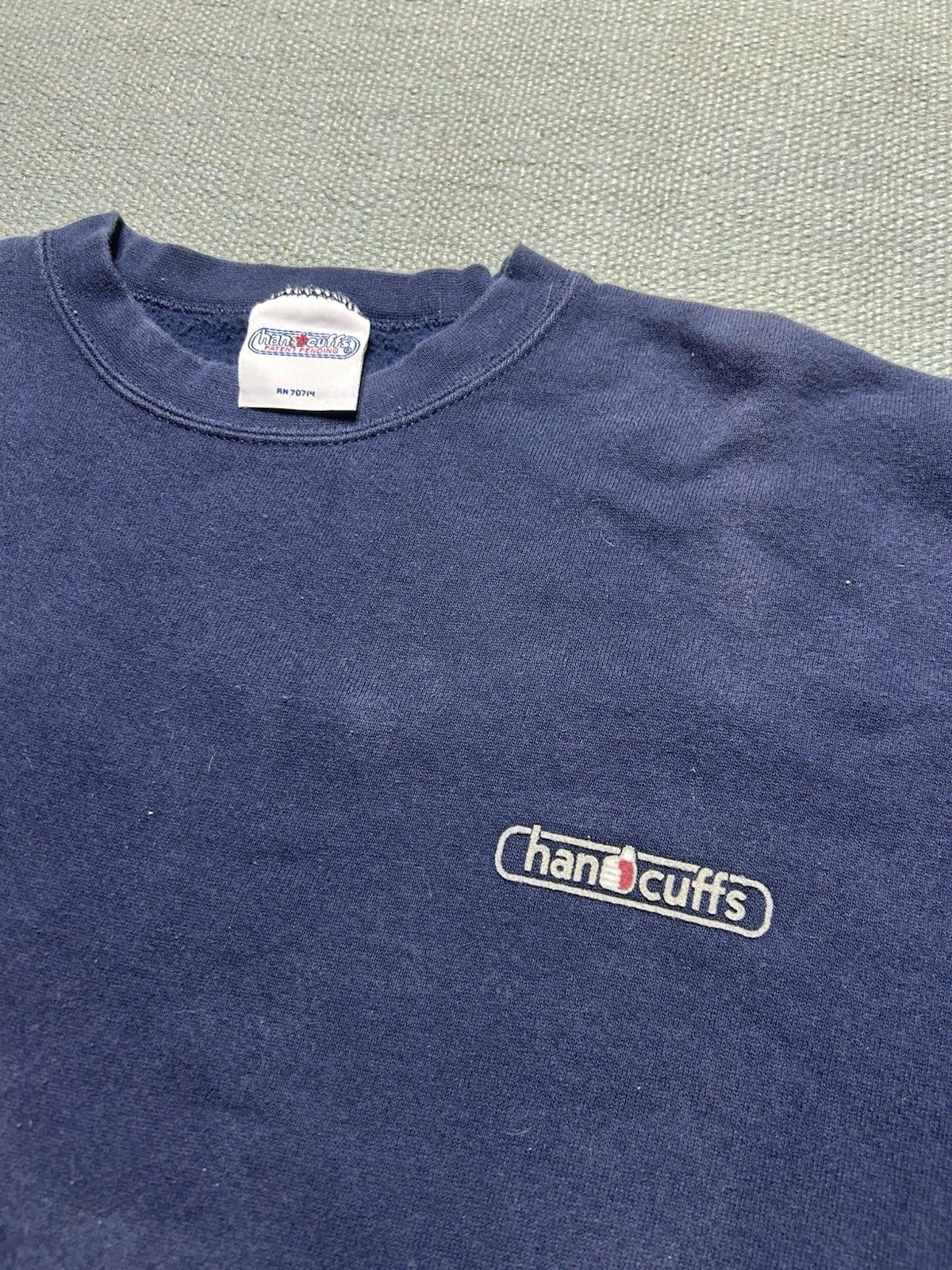 Vintage VTG sweatshirt Handcuffs skate snow navy blue fade blank L Size US L / EU 52-54 / 3 - 3 Thumbnail