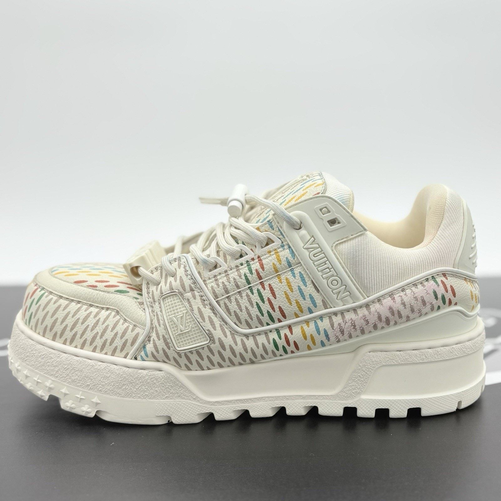 Louis Vuitton Louis Vuitton Maxi Trainer ' Beige Multicolor ' | CLEAN! Size US 9 / EU 42 - 4 Thumbnail