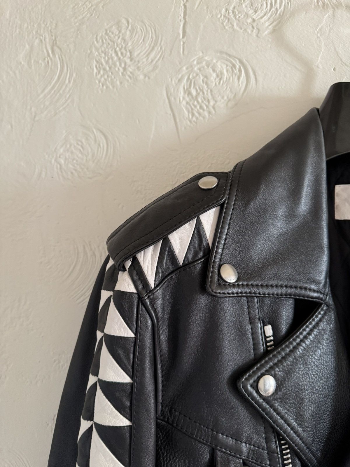 Celine × Hedi Slimane Celine SS22 Triangle Jacket D Ring Size US S / EU 44-46 / 1 - 11 Thumbnail