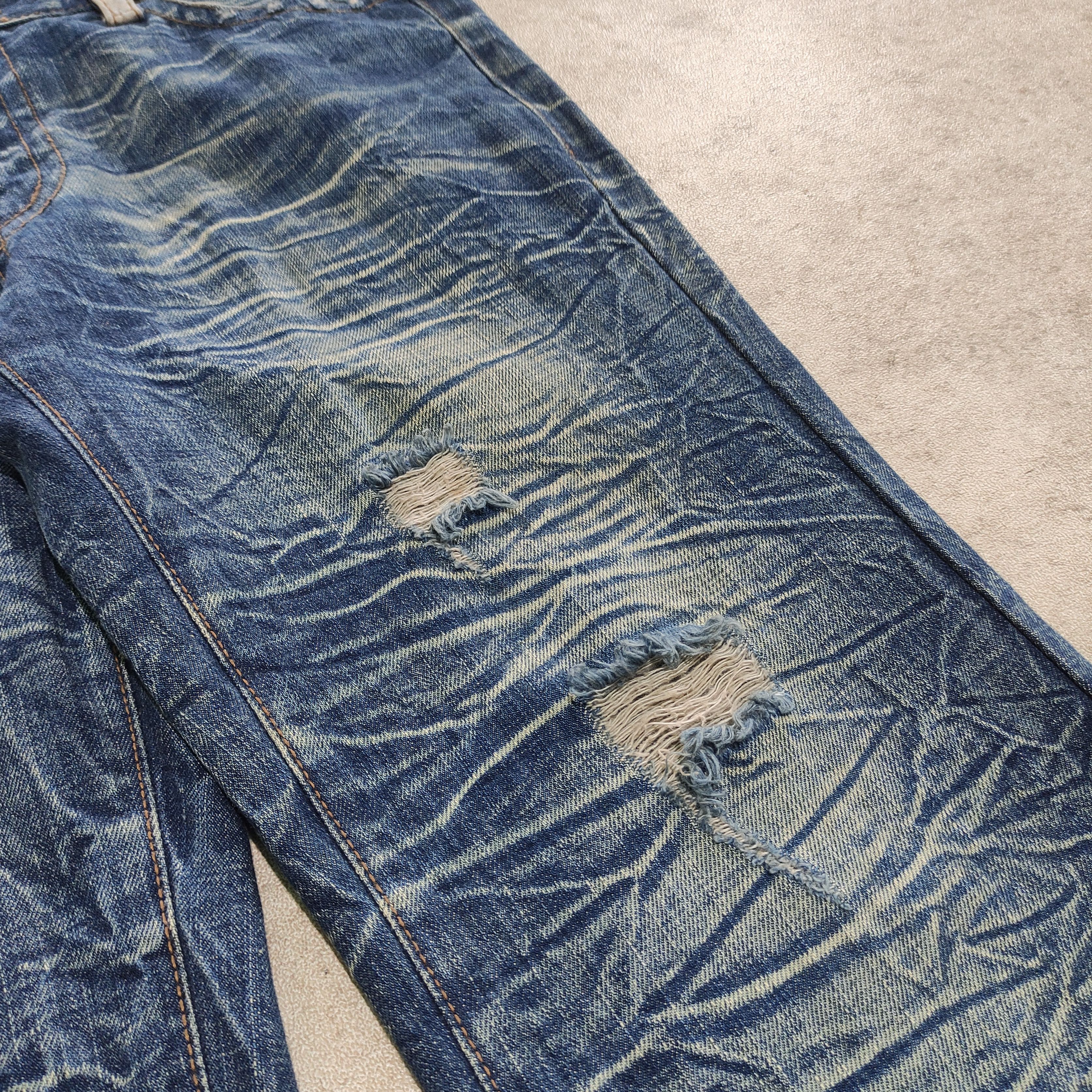 Tornado Mart Agate Label Distressed Flare Jeans — 2000s if6w9 Size US 32 / EU 48 - 11 Thumbnail