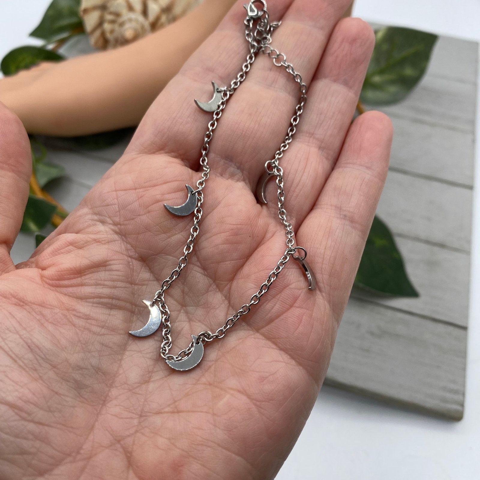 The Unbranded Brand Crescent Moon Stainless Steel Anklet Size ONE SIZE - 2 Thumbnail