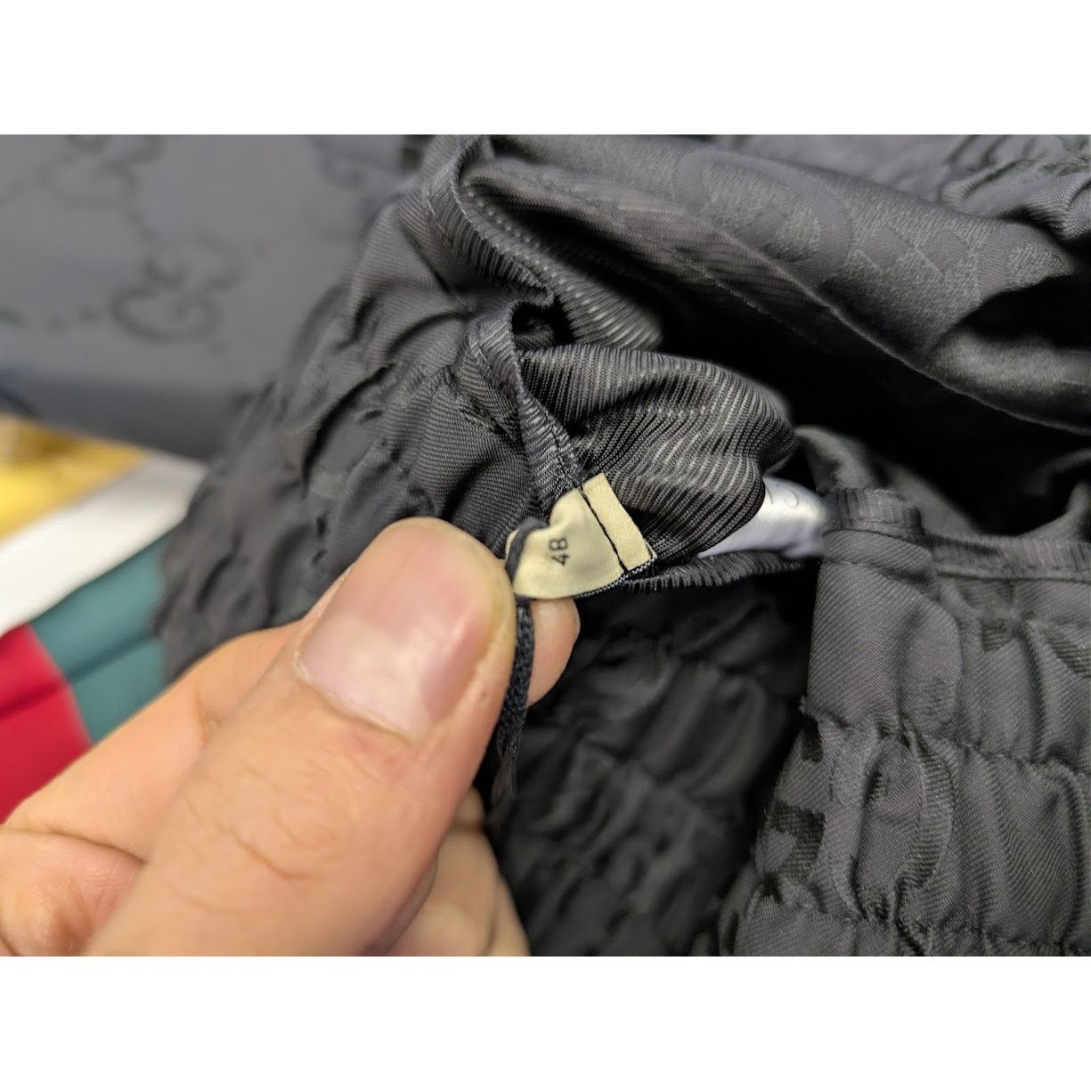 Gucci o1rshd1 Nylon Short Pant in Black/Green/Red Size US 32 / EU 48 - 15 Thumbnail