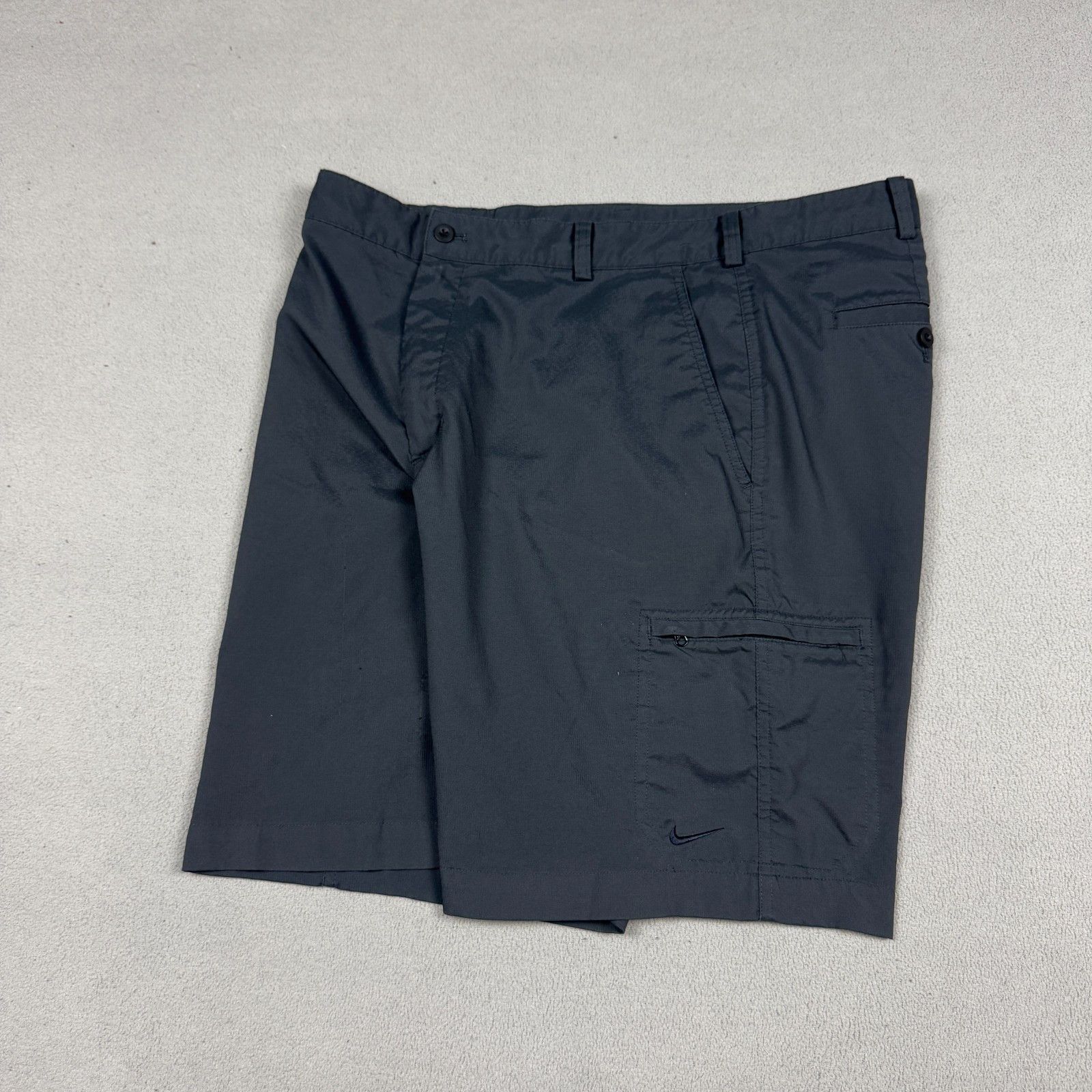 Nike Nike Golf Cargo Shorts Dri-Fit Black Lightweight Tech 36 Size US 36 / EU 52 - 5 Thumbnail