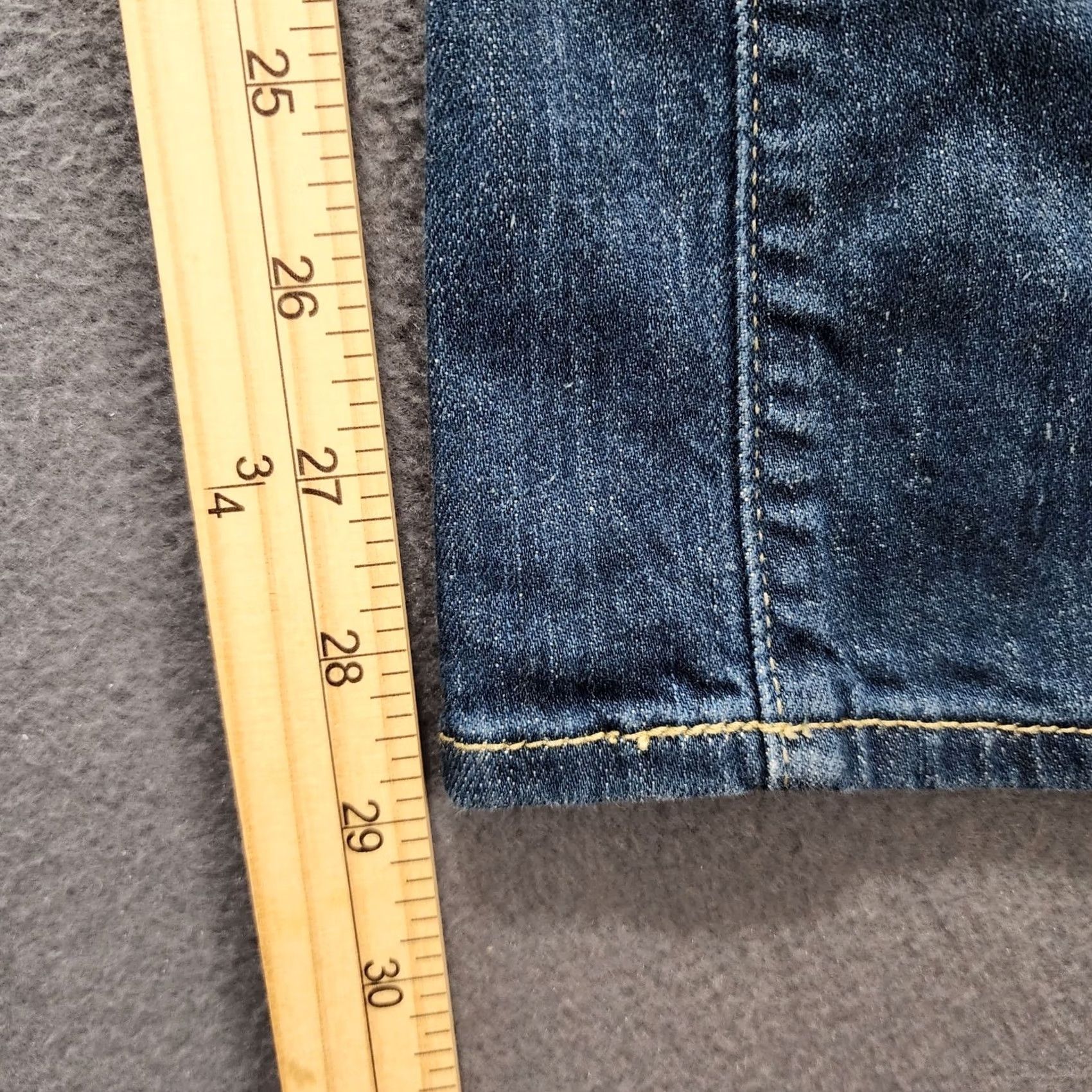 Abercrombie & Fitch Abercrombie & Fitch Jeans Mens 29x29 Blue Skinny Stretch Tagged 30x30 Denim Cotton Blend 5-Pocket Zip Closure Mens Jeans Size US 29 - 6 Thumbnail