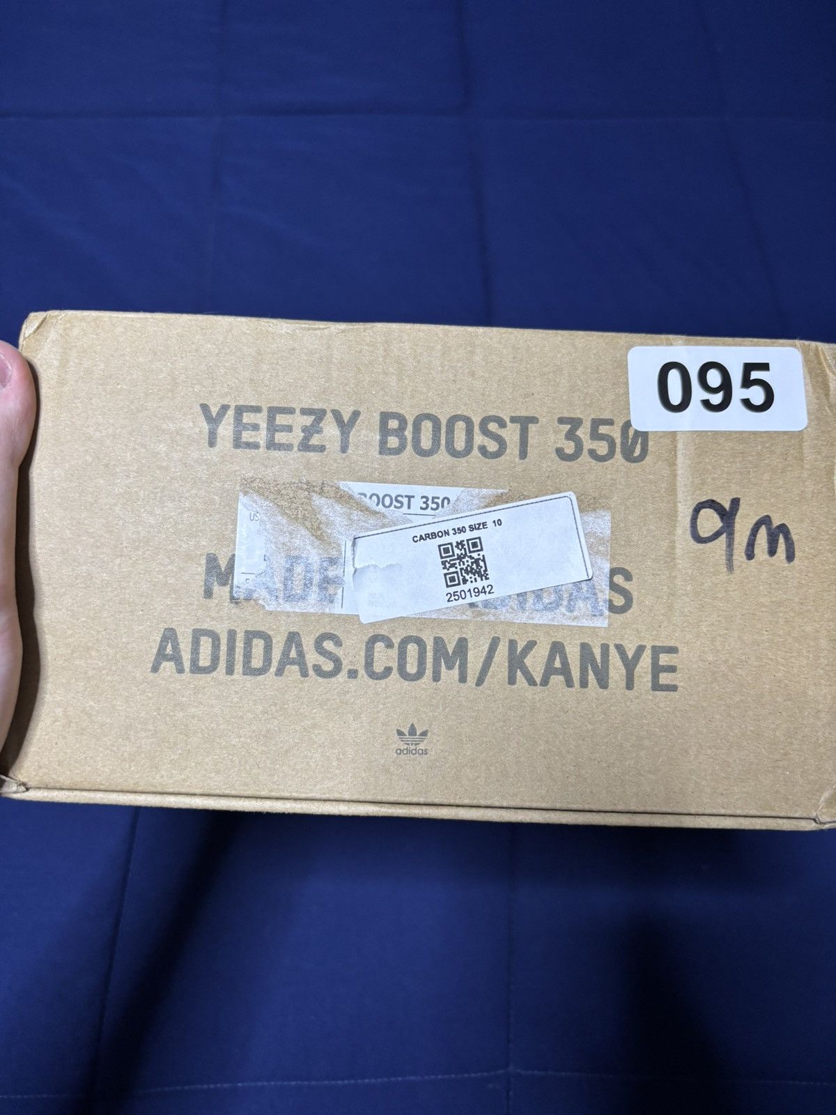 Adidas Adidas Yeezy Boost 350 V2 Carbon 2020 Size 10 Size US 10 / EU 43 - 8 Thumbnail