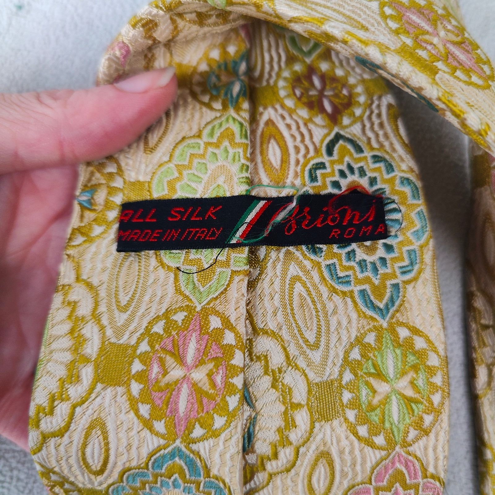 Brioni Vintage Brioni Neck Tie Mens Silk Yellow Paisley Retro Size ONE SIZE - 3 Thumbnail
